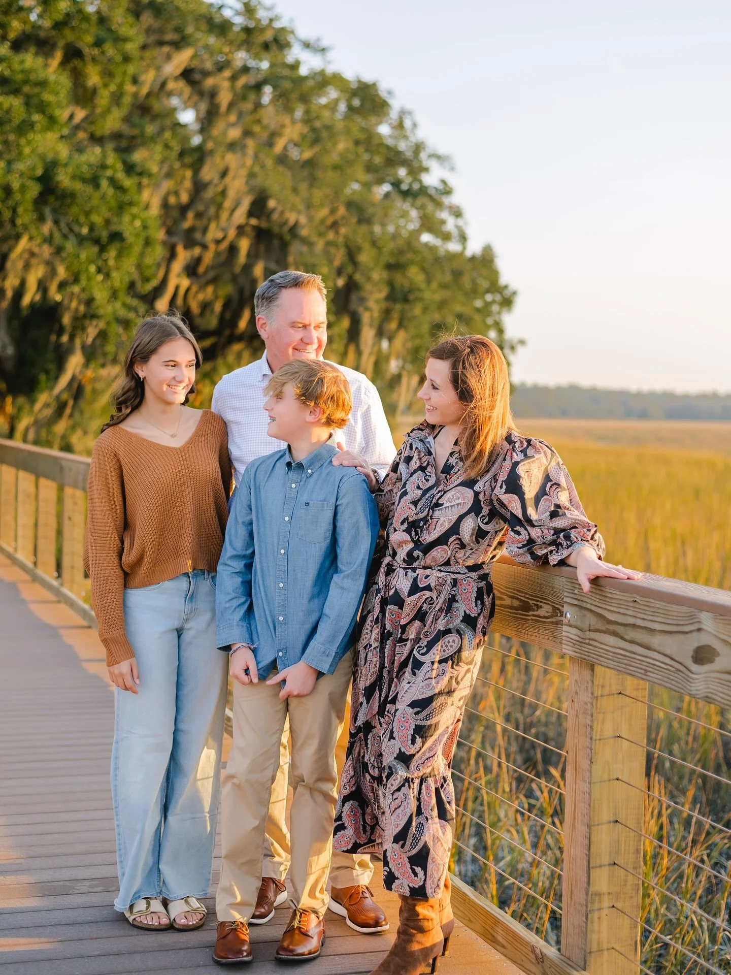 Loving this little low-county life 🌴🌙🤍

#familyphotography #beaufortfamilyphotographer #beaufortsc #lowcountryliving #spanishmoss