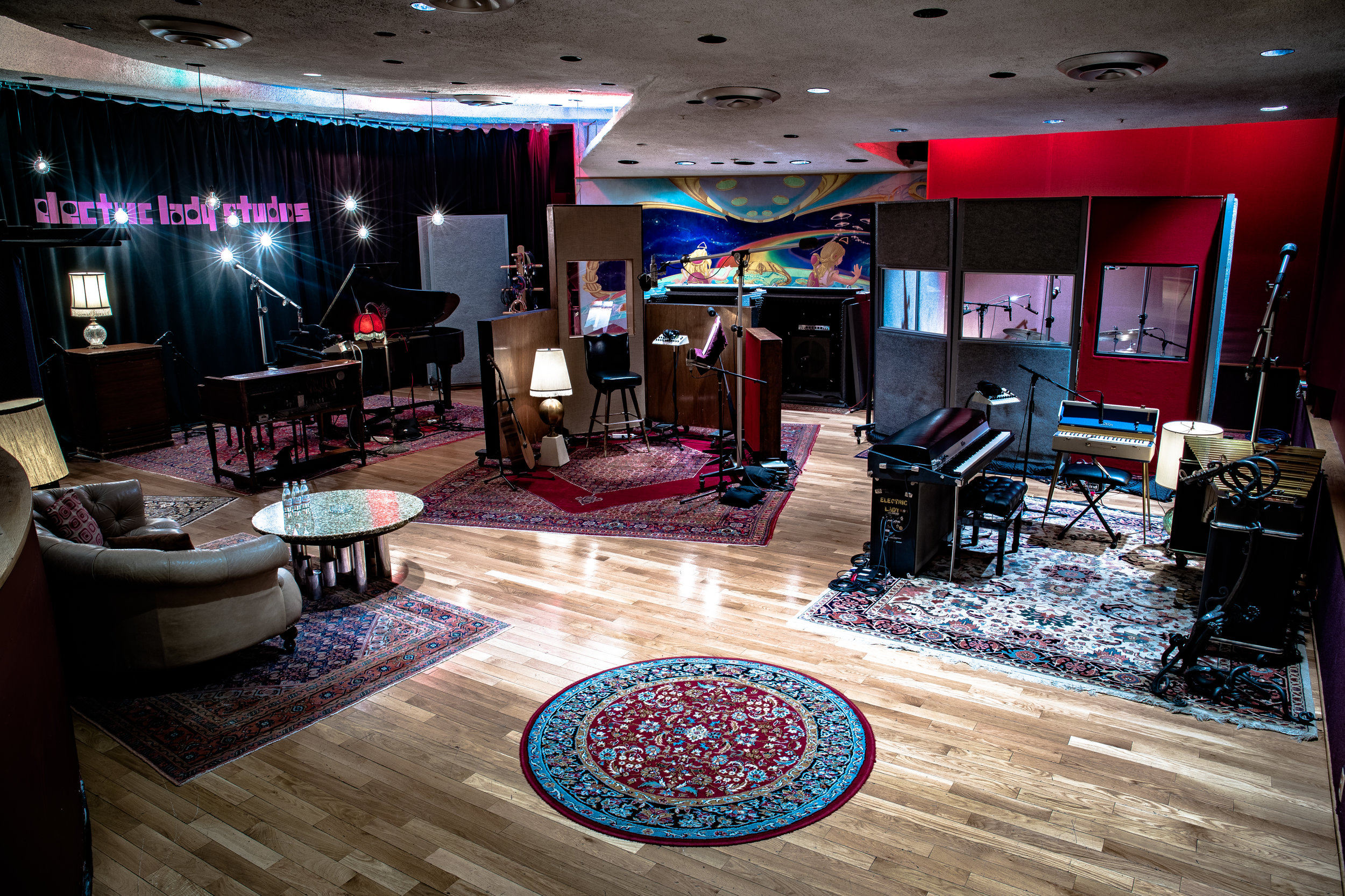StudioA_live(smallForMyWebsite).jpg