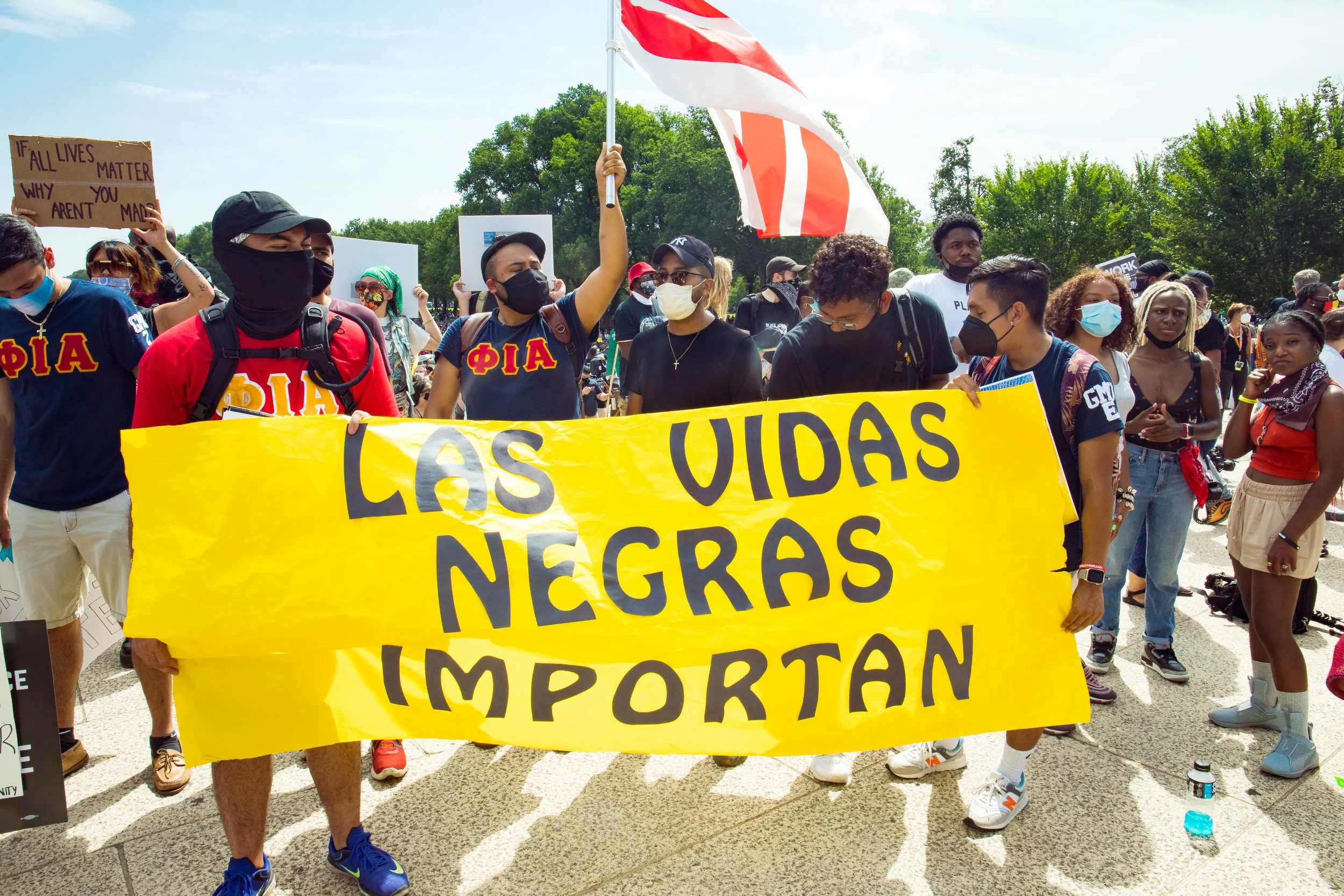 lasVidasSign.jpg