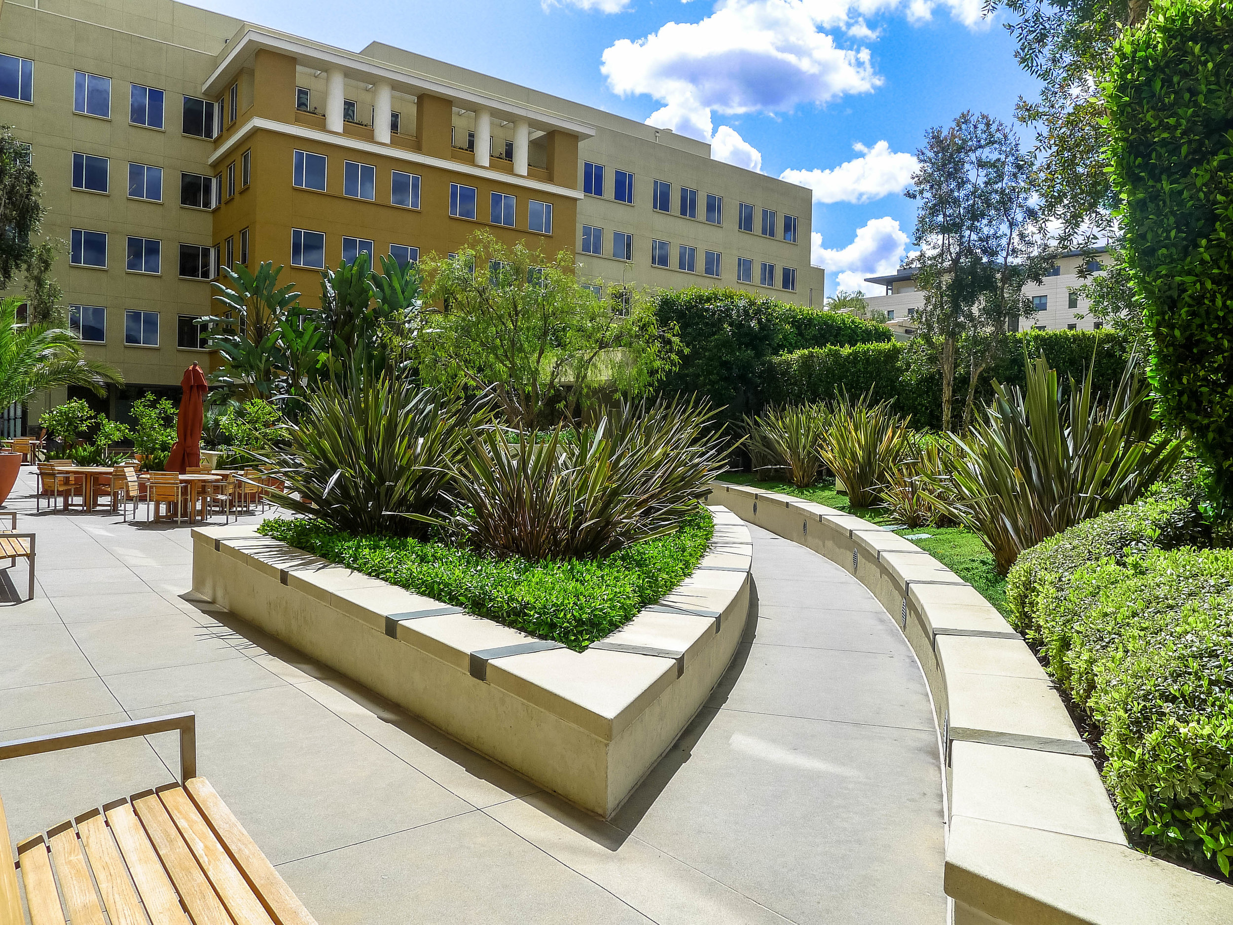 Western Asset Plaza, Pasadena, California