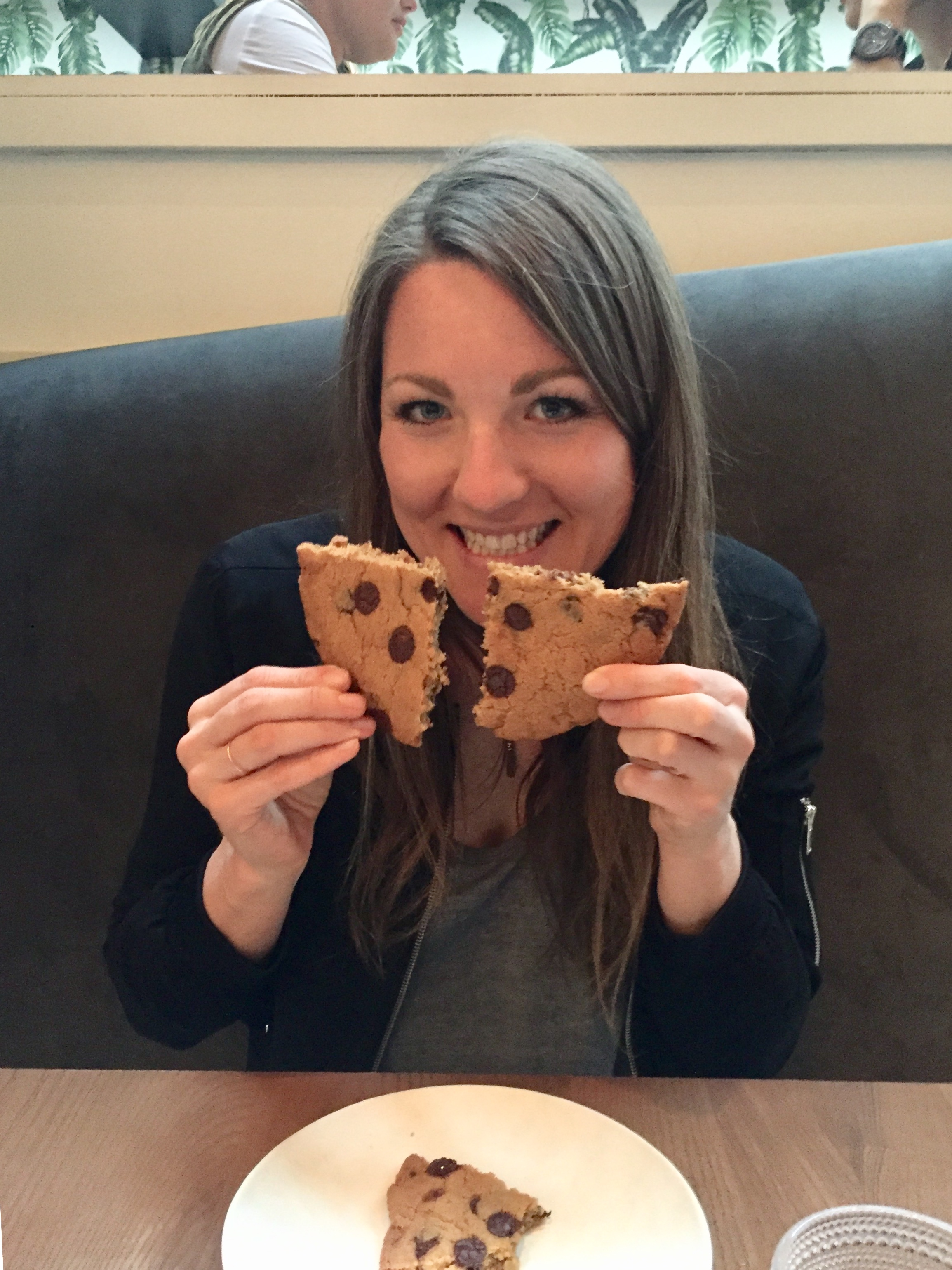 chocolate chip cookies .jpg