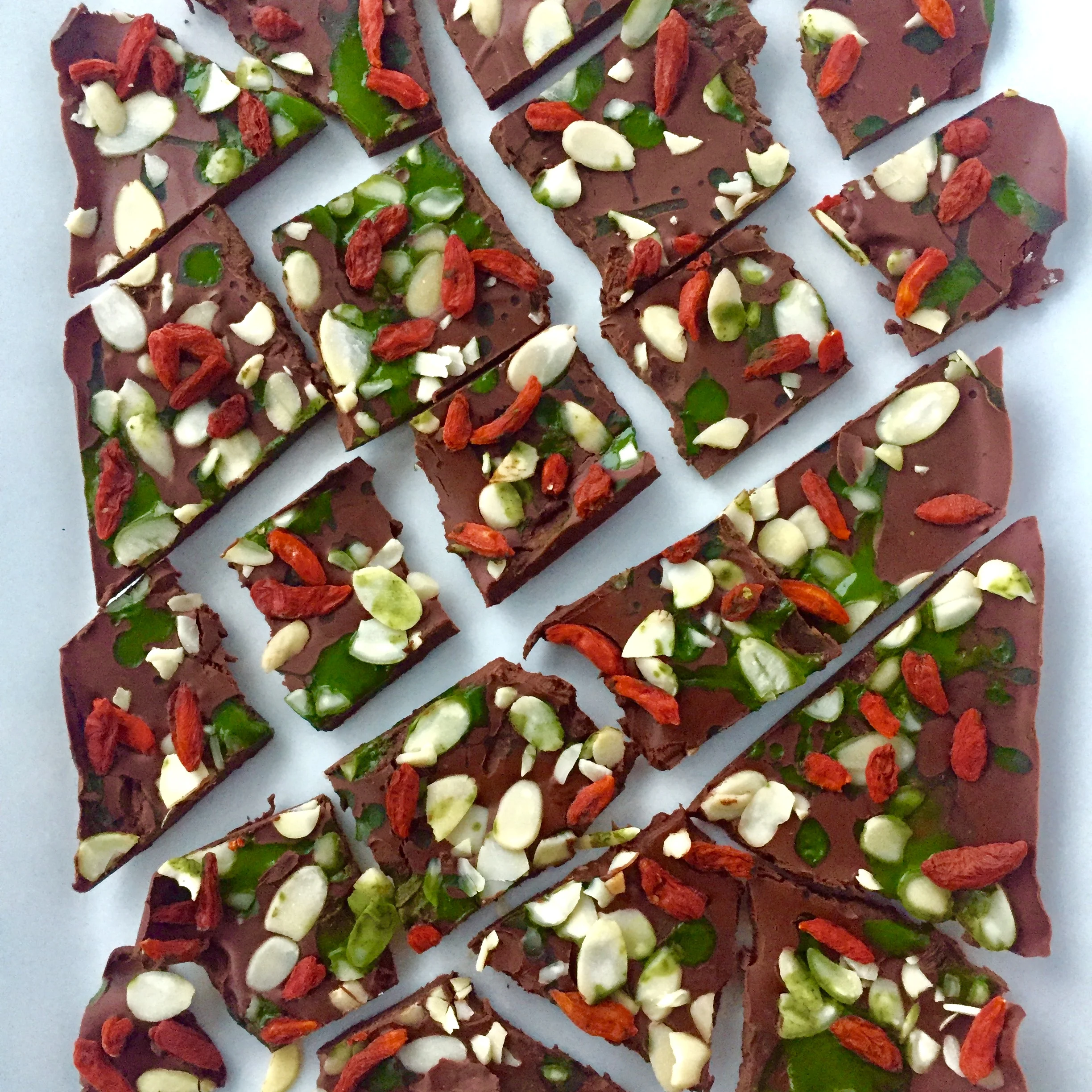 Chocolate-christmas-bark.jpg