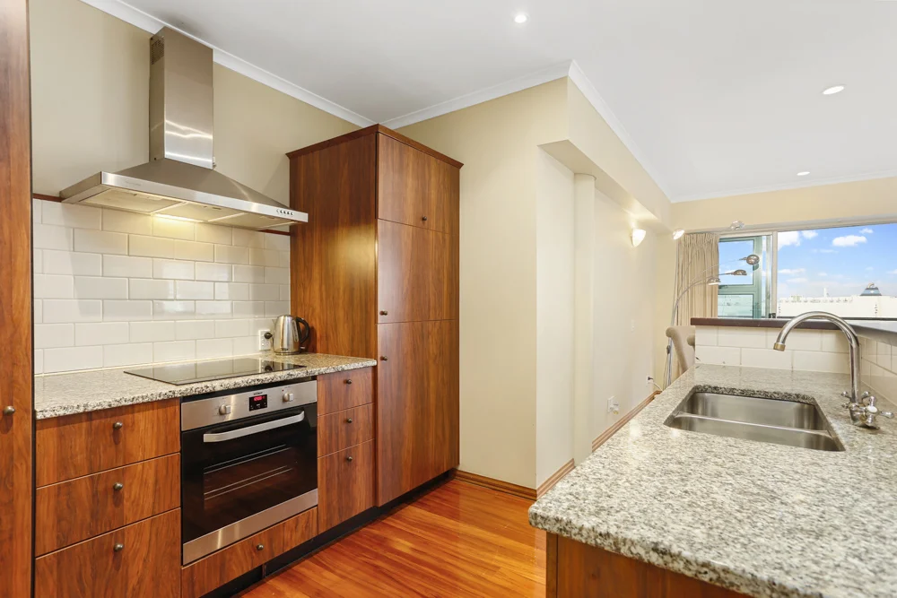 64 / 139 Quay Street, Auckland Central â€