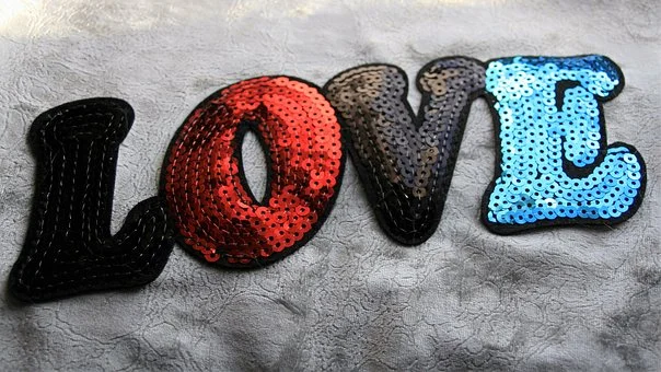 Tracy Short & Co How to get recruiters to fall in love with you.jpg