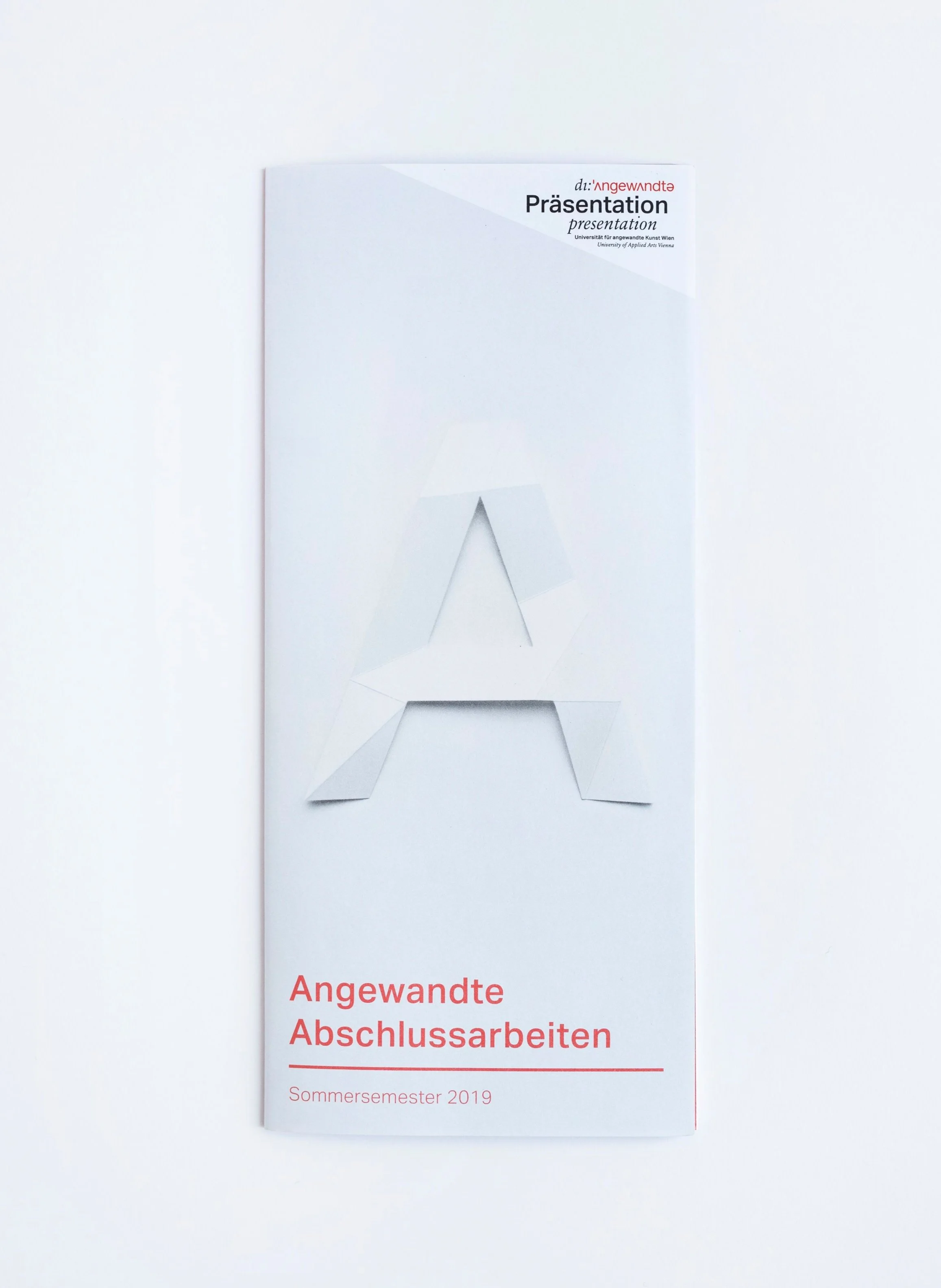 4W3A8013_Angewandte_Folder_Katja_Hasenoehrl.jpg