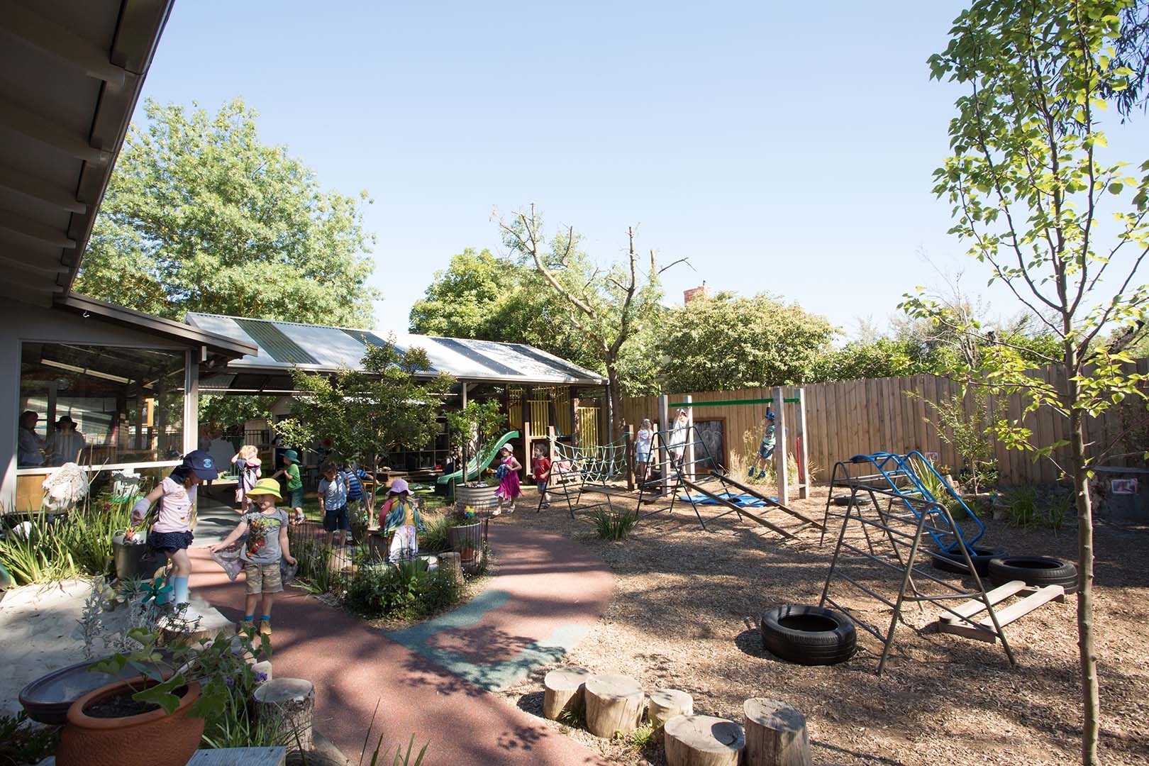 Blackburn Preschool wonder . discover . engage