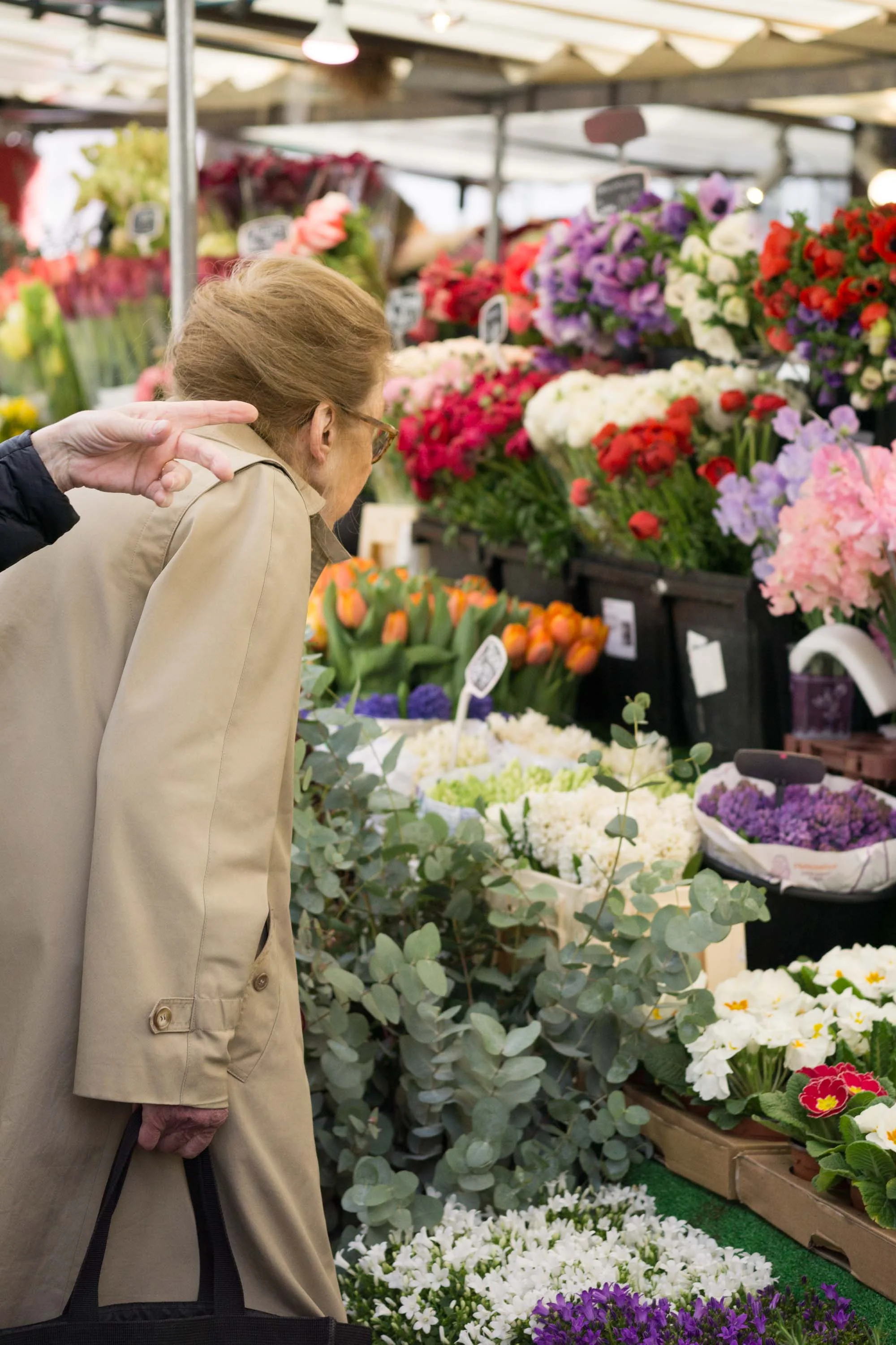 Paris Market Guide | Click through to discover the best Paris Markets to visit with this handy guide, filled with useful tips and wanderlust inducing imagery.
