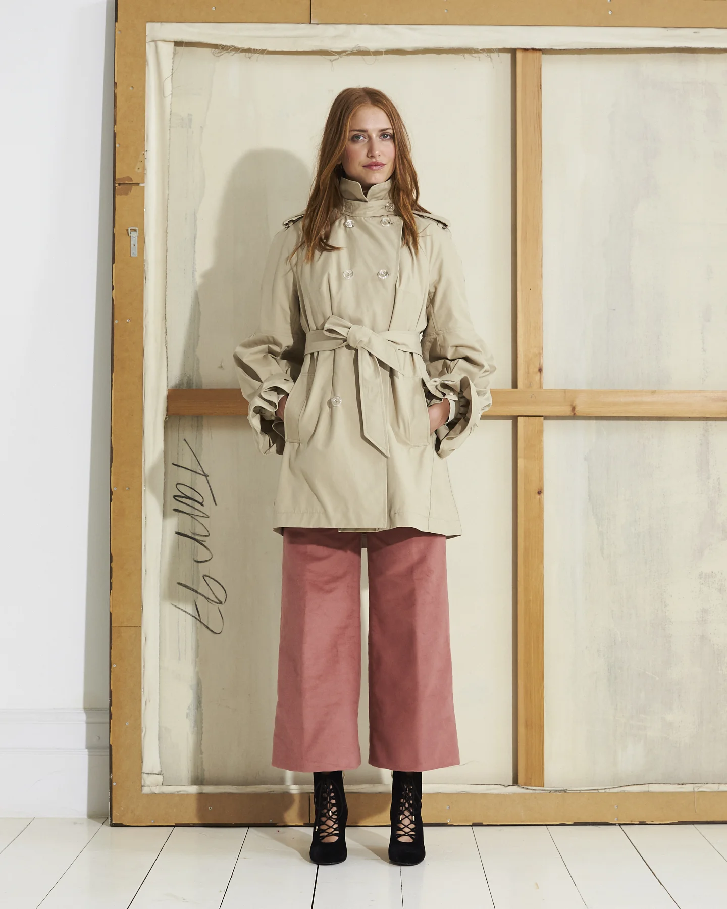 ANNA_MASON_AW17_ANNA_MASON_AW17_KASIA_BLOUSE_BEAU_TROUSERS_HITCHCOCK_JACKET_162.jpg