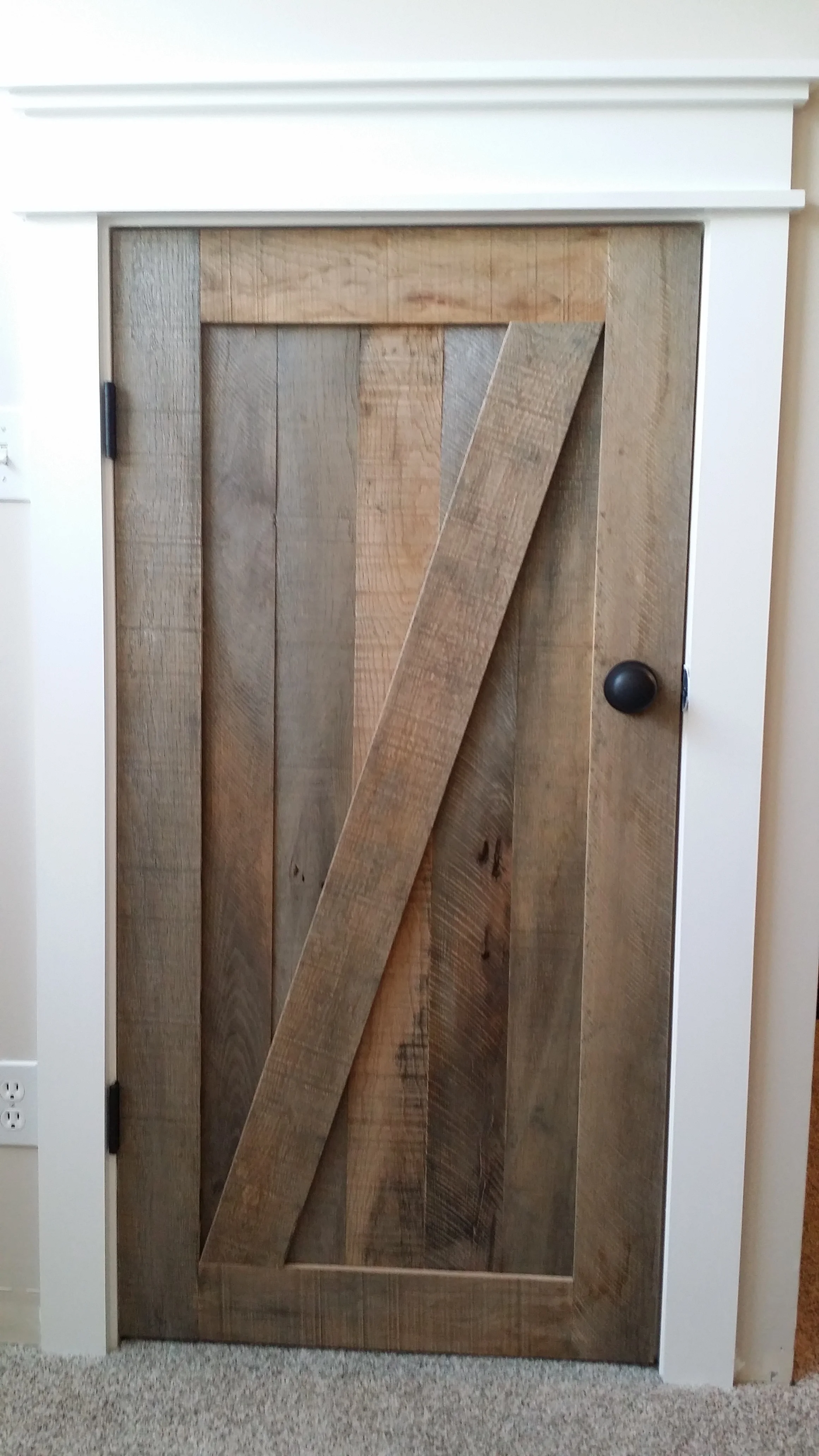 reclaimed_attic_door_01.jpg