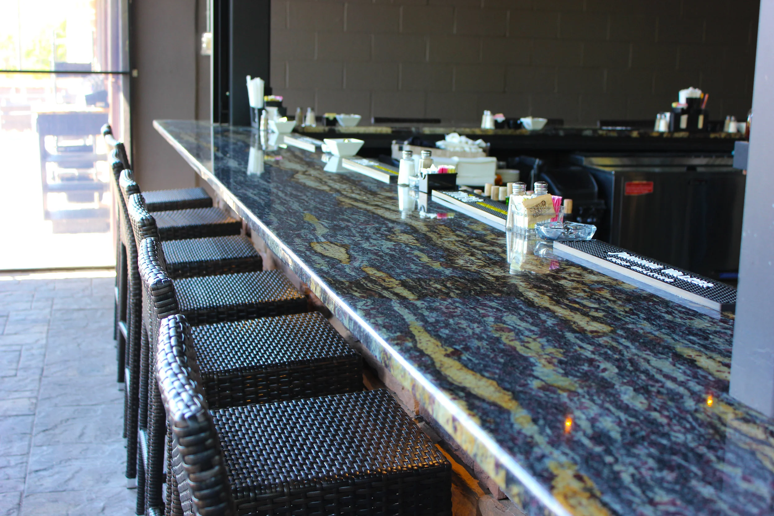 Theo's Bar and Grille