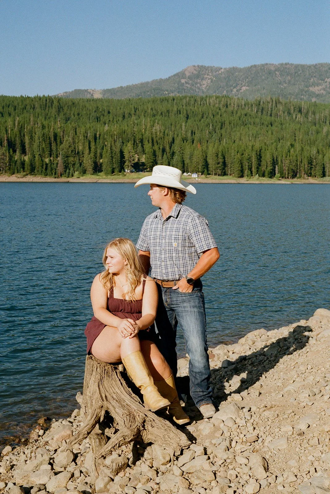 hyalite reservoir montana engagement session