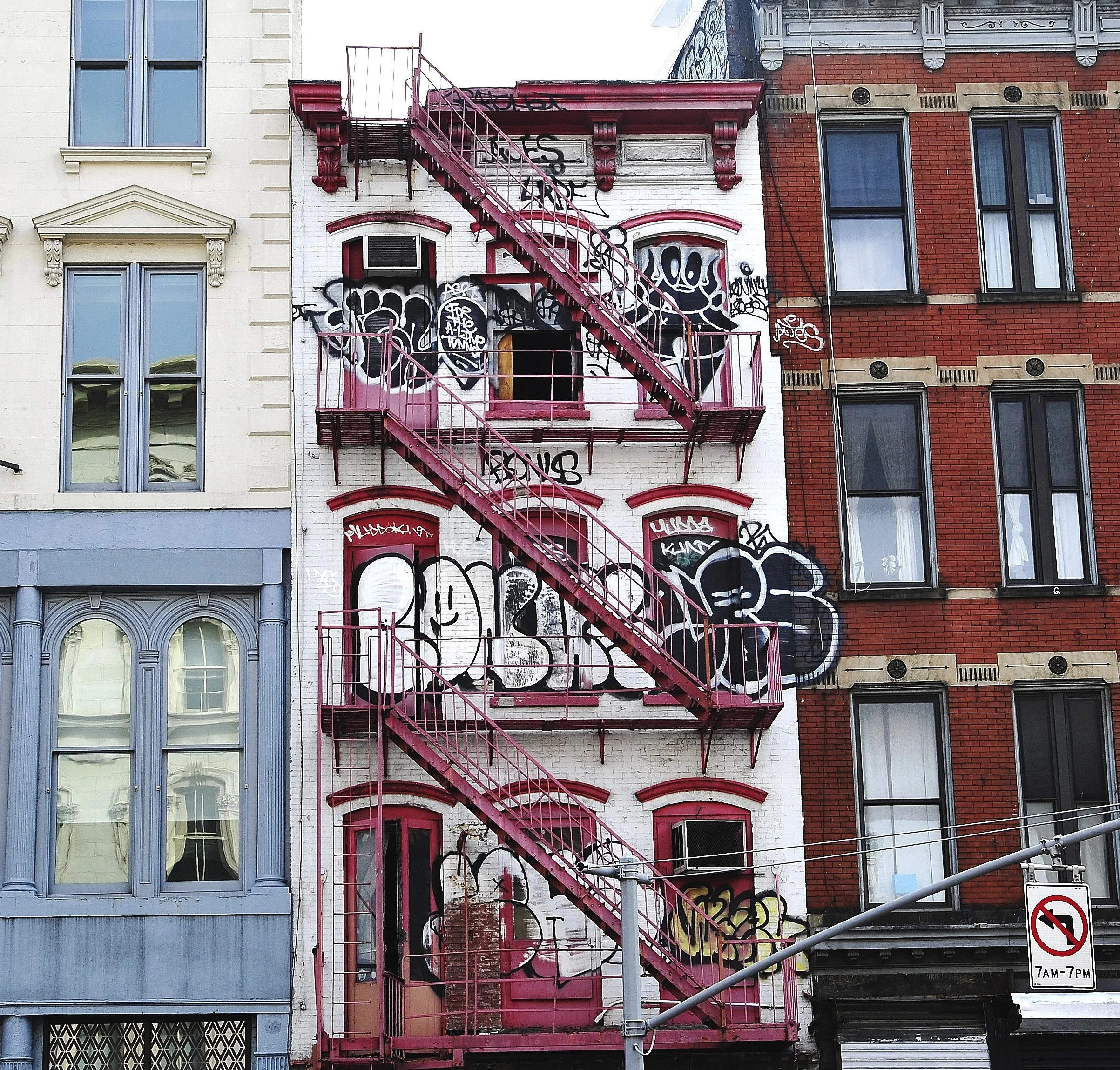   Qualifies as Street art for me   