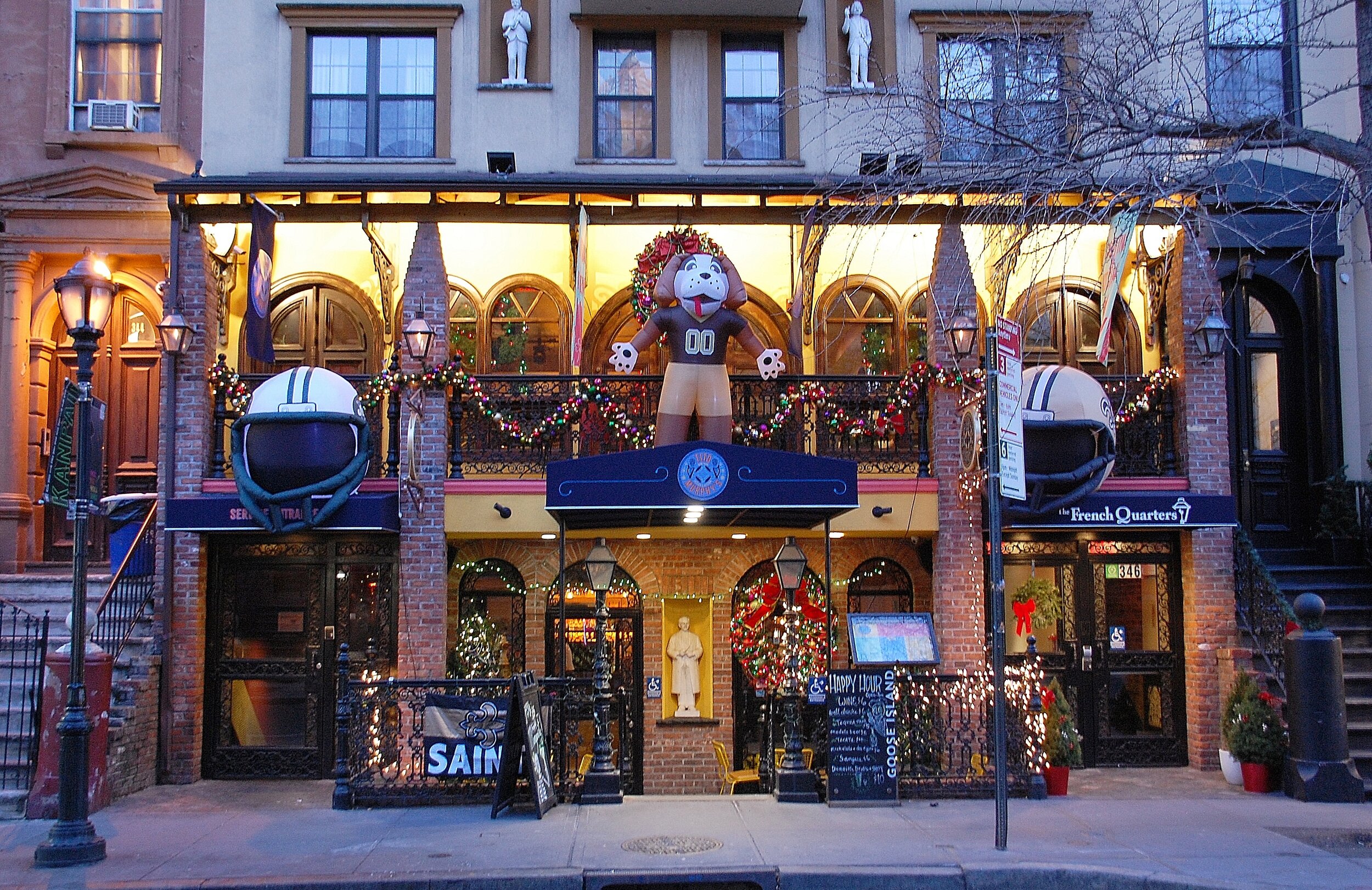   Sports Bar -Hell’s Kitchen   