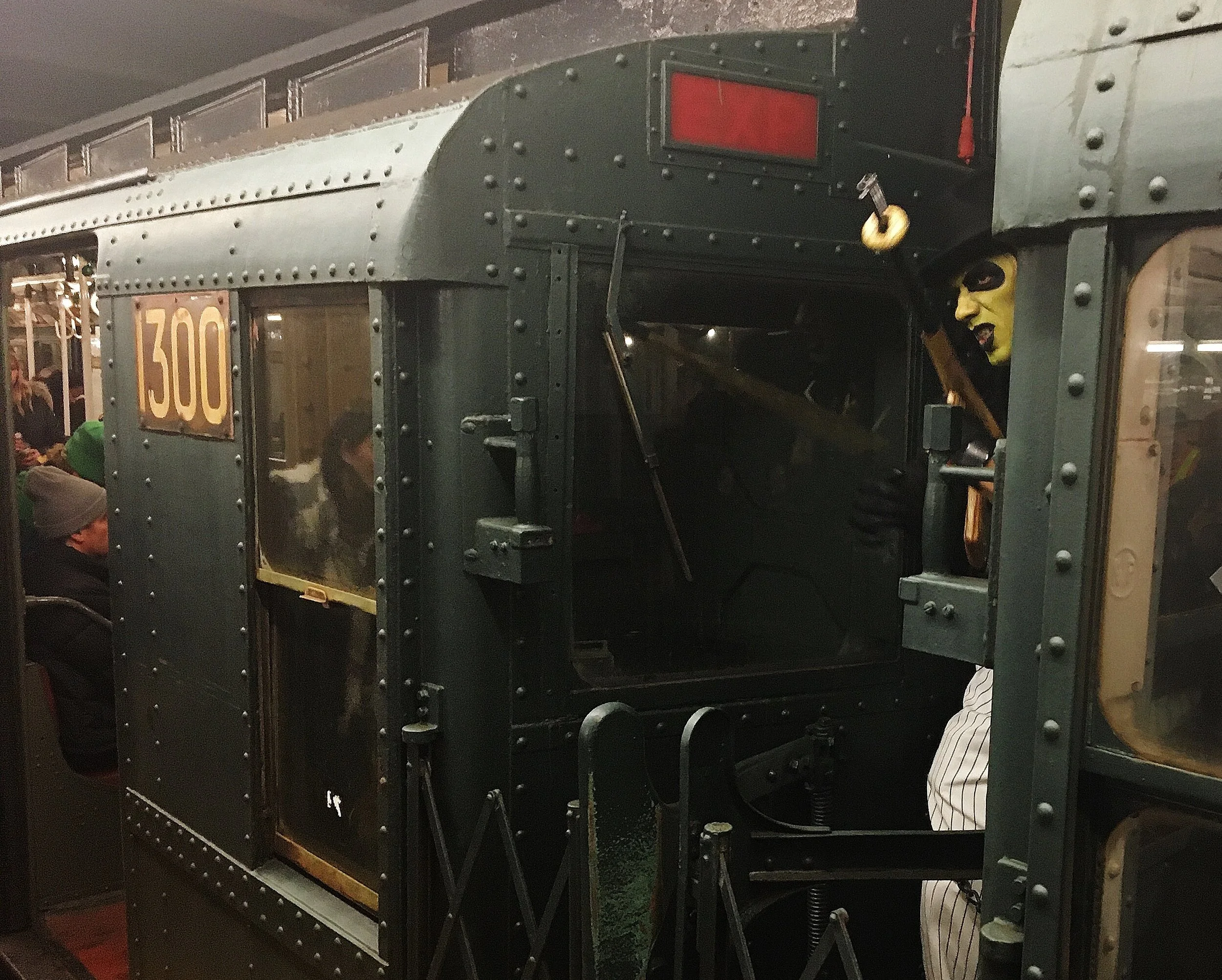   30’s Gangster —Harlem   