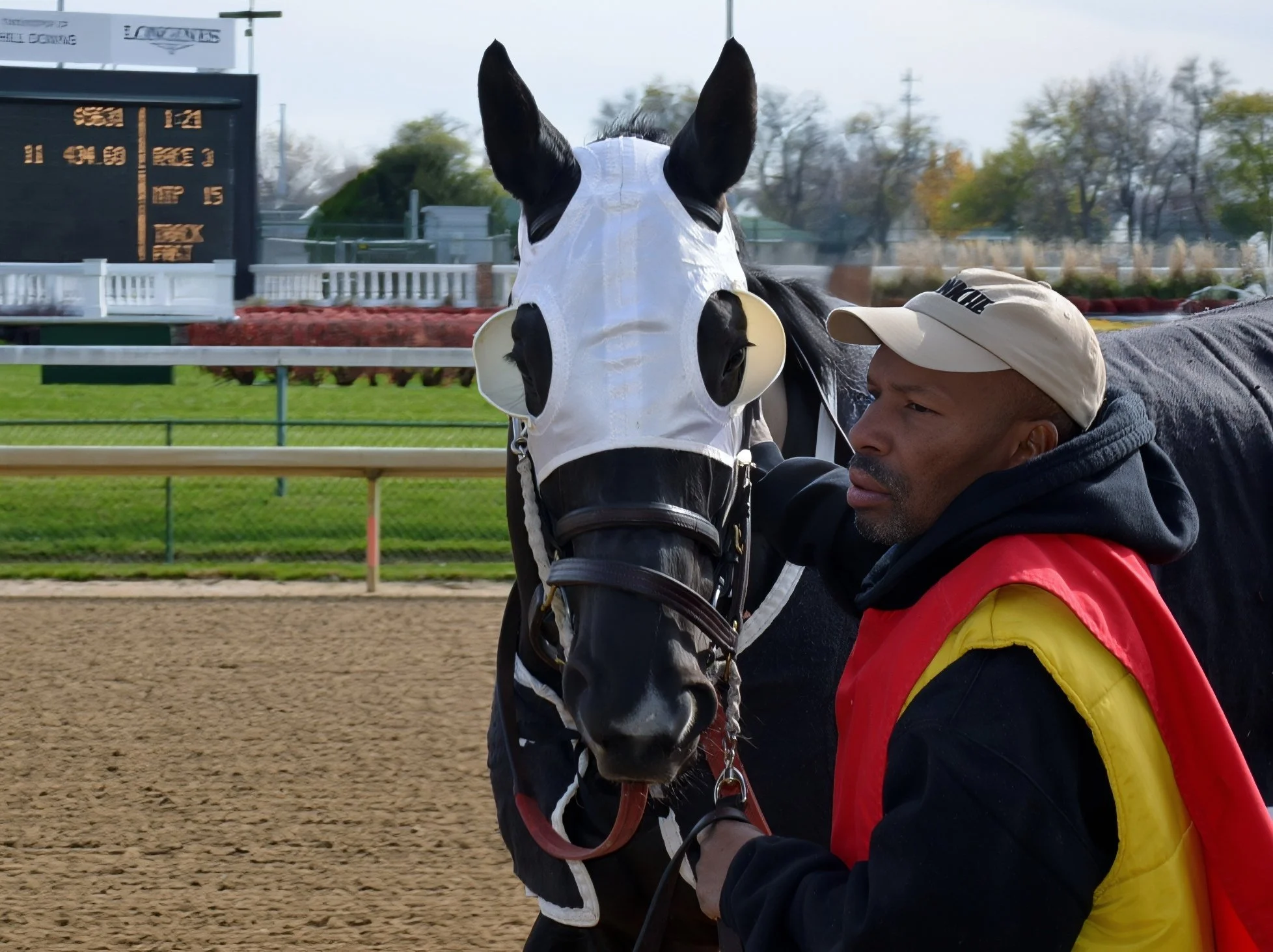   CHURCHILL DOWNS  
