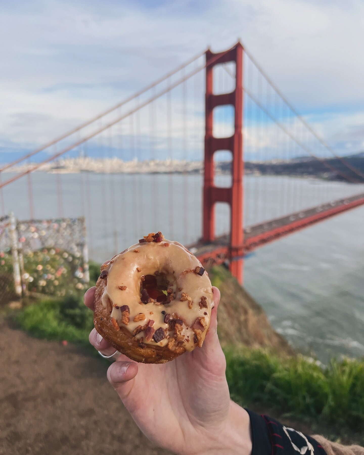 Maple Bacon Apple - it&rsquo;s what put us on the map. @tripadvisor named it the &ldquo;best maple bacon donut on earth&rdquo;. 😏

🥓 @fattedcalf bacon &amp; saut&eacute;ed apple base. Glazed with organic maple syrup and topped with crispy bacon bit