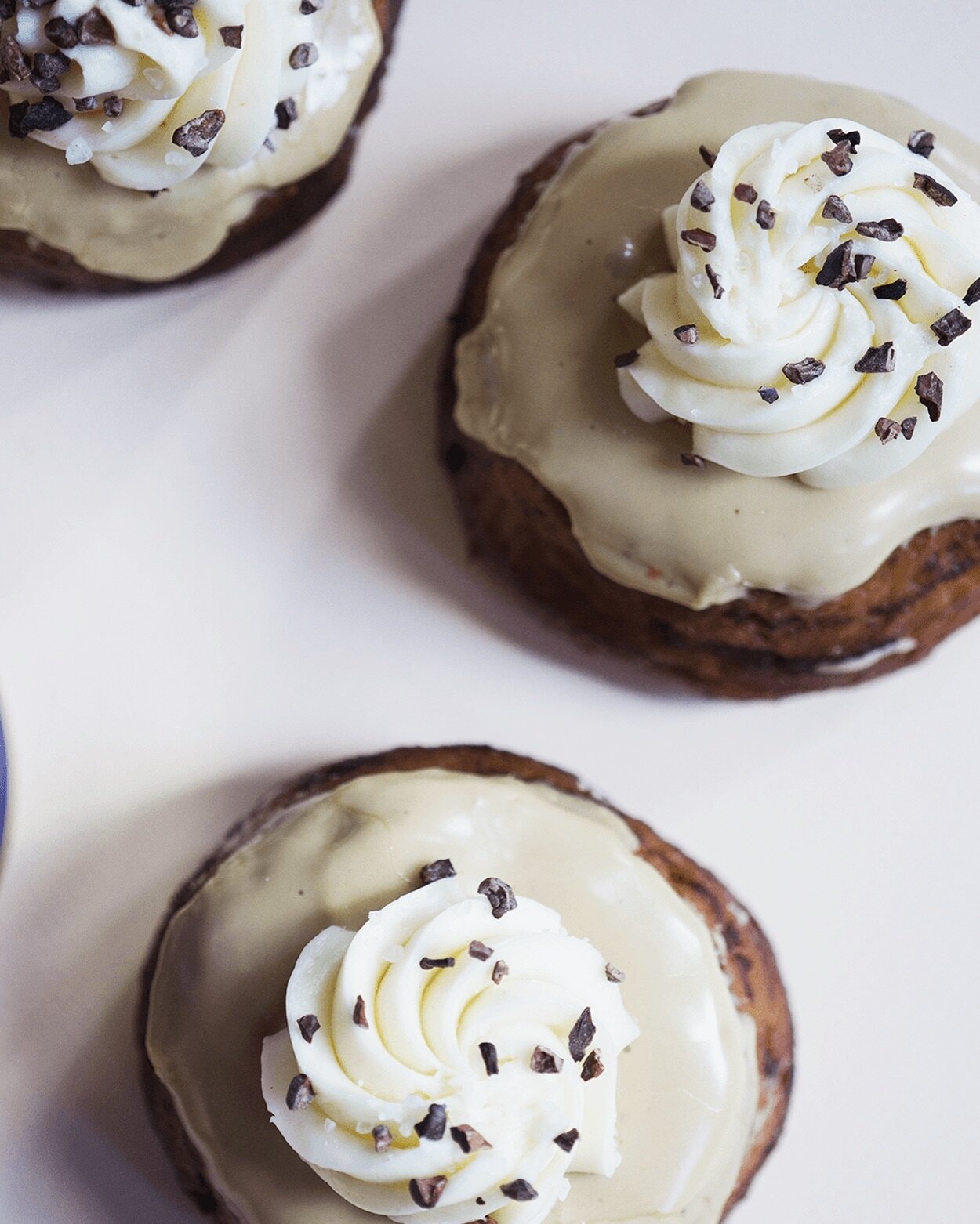 Irish Coffee is in on the menu today! ☕️

Coffee dough dipped in a coffee glaze. Topped with a whiskey buttercream, sea salt, &amp; cacao nibs