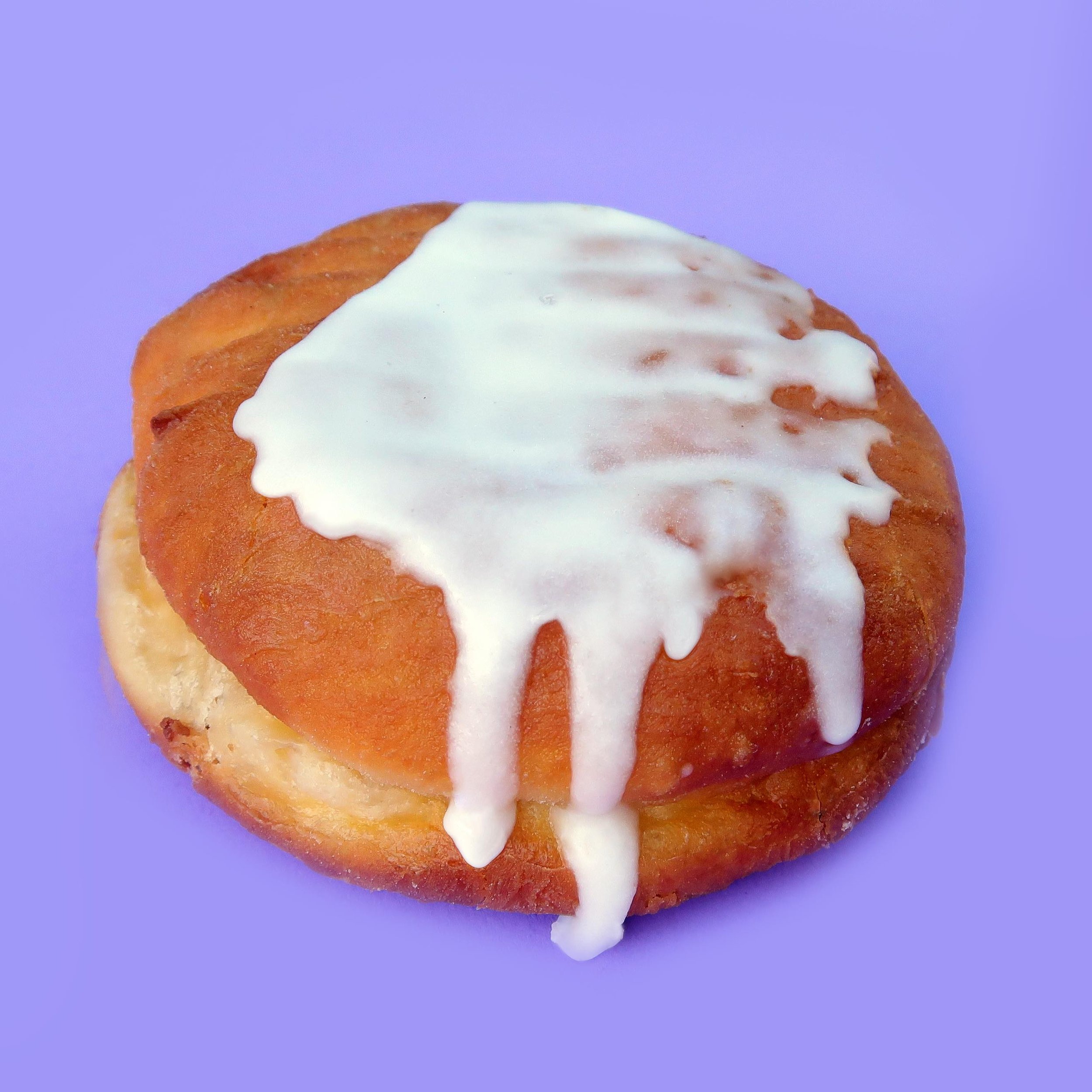 Dreaming of paradise? Our Coconut Rum Filled Donuts can help 😌

These tropical treats are on the menu &lsquo;til Sunday!