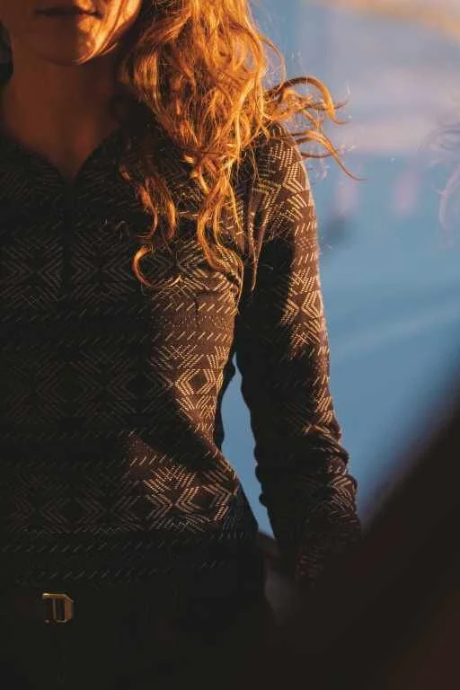 WOMEN-FW19-LOCATION-250-VERTEX-LS-HALF-ZIP-104719401_1.jpg