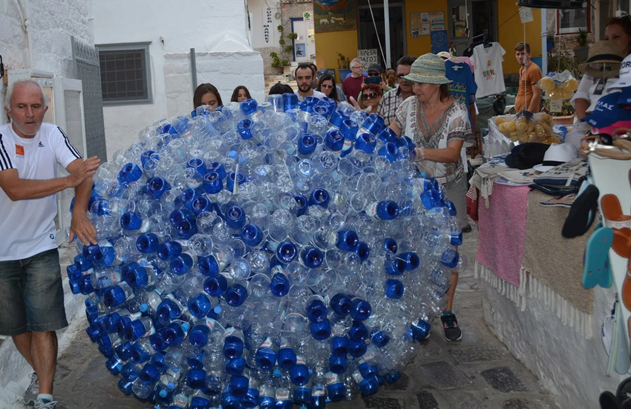 «Sisyphus», résidence de création sculpturale et interventions sur la place publique. Hydra et Athènes en Grèce.