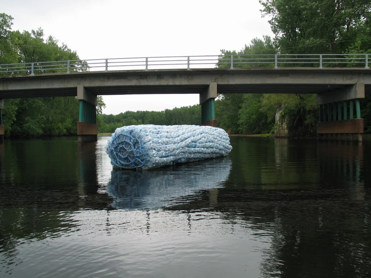 Une des quatre sculptures. Réalisation en duo avec Dominique Roy.
