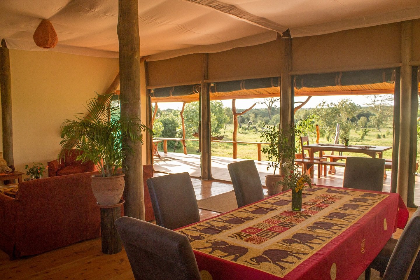 When building and decorating The Safari Cottages it was important to us to source as much of the materials onsite or from local suppliers as possible. Nanyuki and the surrounding countryside is full to bursting with creativity and craftsmanship and w