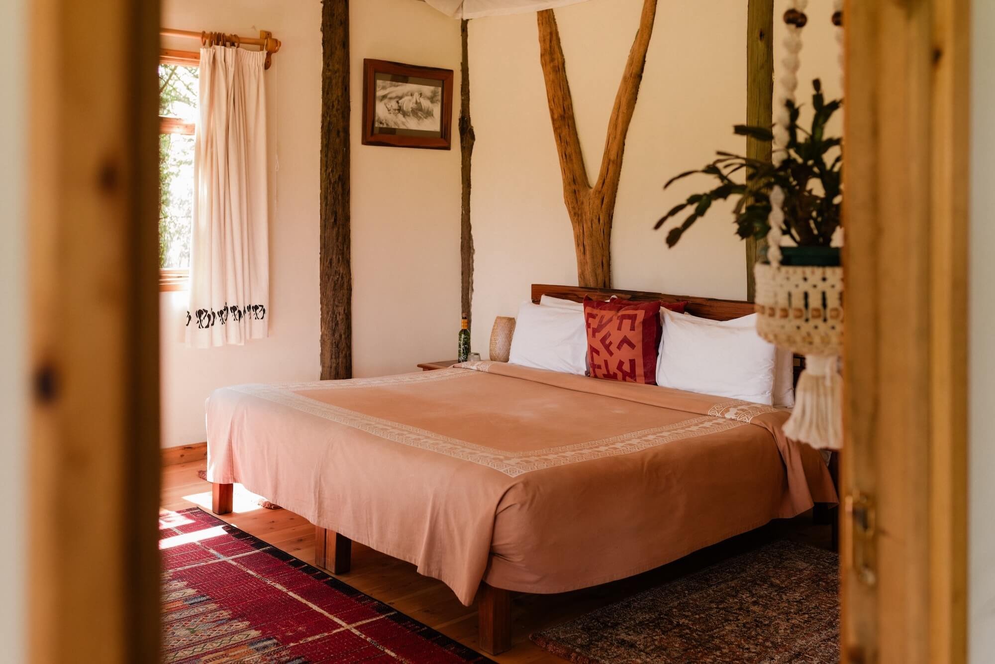 kenya_safari_holiday_2-bedSC_bedroom_double.jpg
