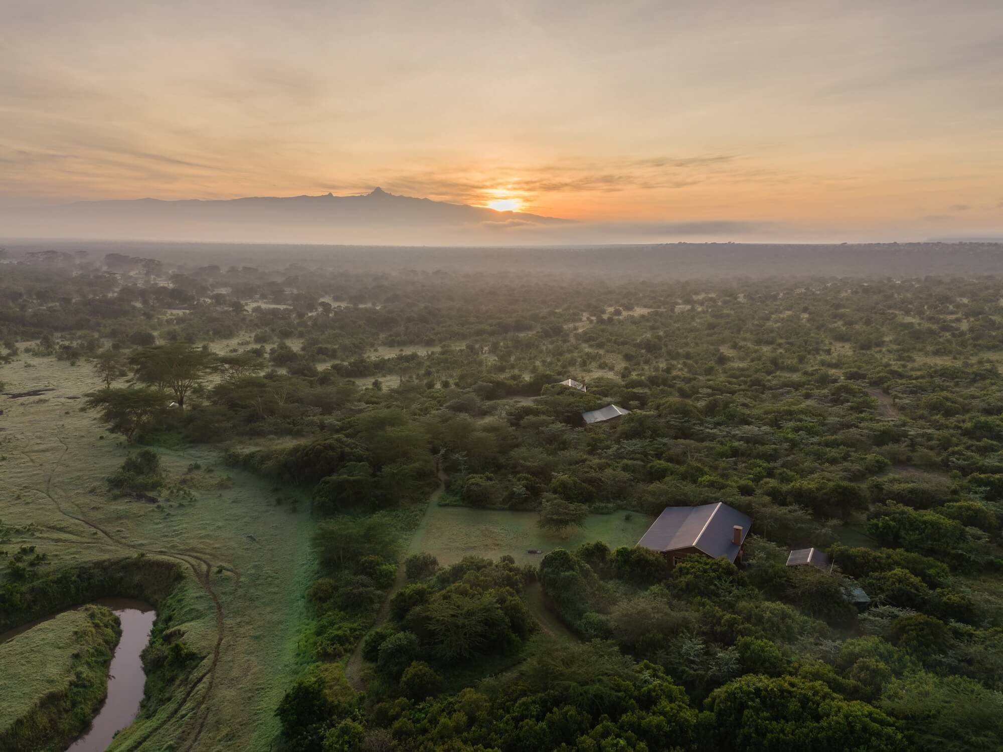 kenya_safari_holiday_game_drone_sunrise.jpg