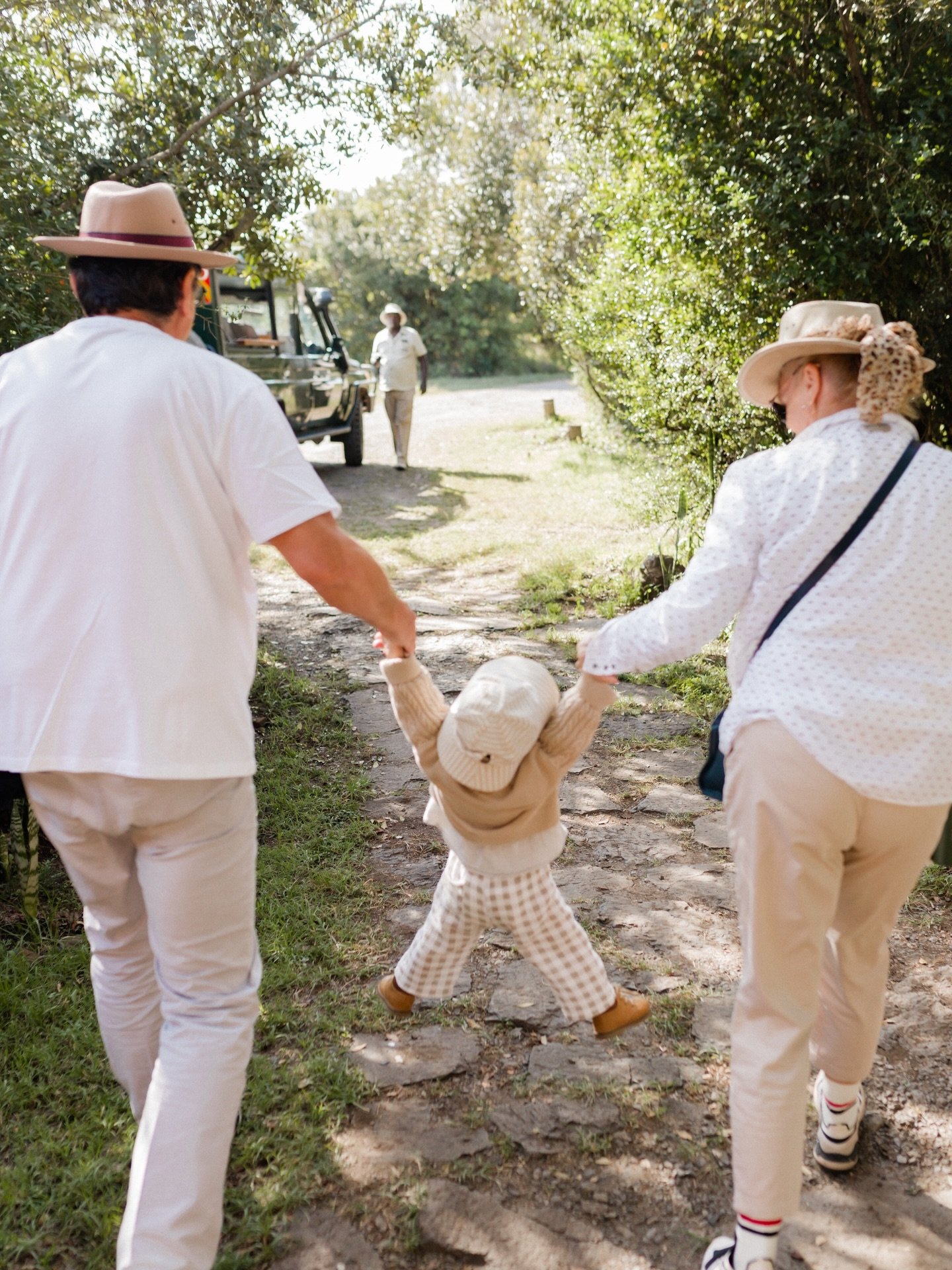 If you&rsquo;re a family traveling with young kids you&rsquo;ll know that they set the schedule for the day! And the wonderful thing about having your own little home in the bush at @thesafaricottages is that they can 🙌🏻 Your private vehicle and gu