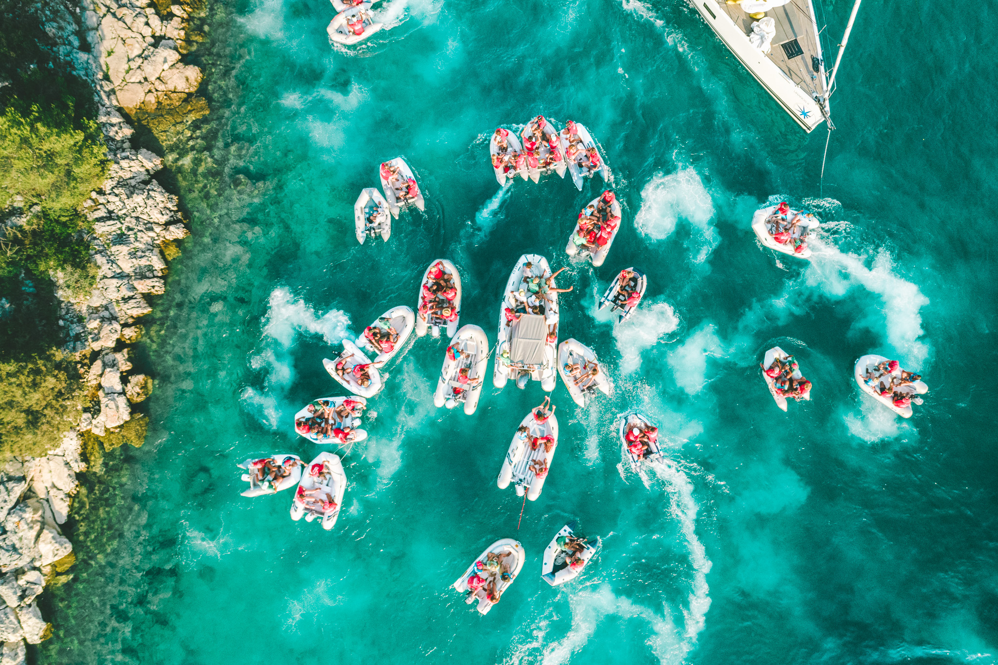Website_PortfolioPages_Client_TheYachtWeek-49.jpg