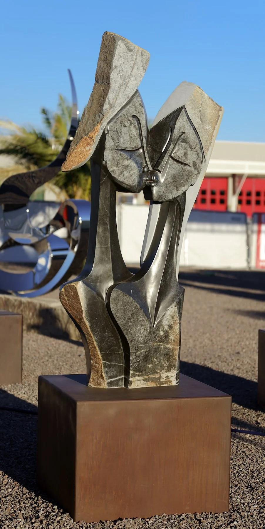The Kiss view 2.jpg