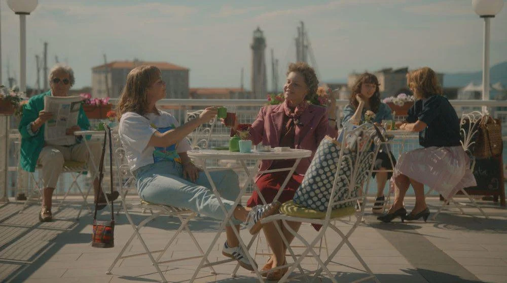 SRBSKA PREMIERA SLOVENSKEGA FILMA "BELO SE PERE NA DEVETDESET" V BEOGRADU