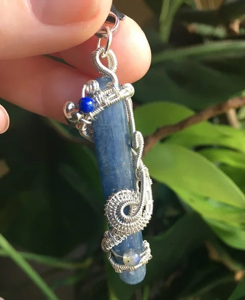 Kyanite 2 w.jpg