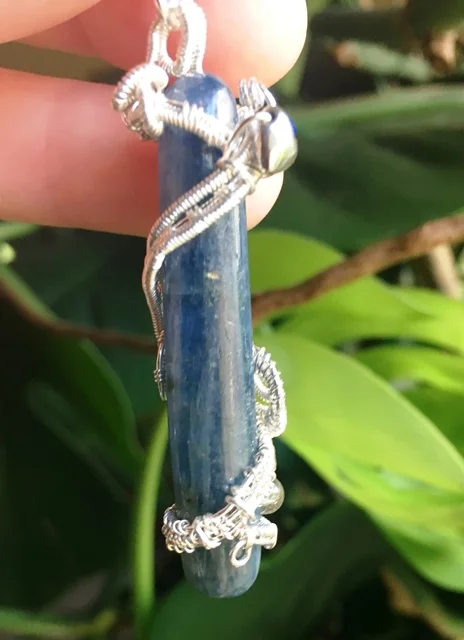 Kyanite 3 w.jpg