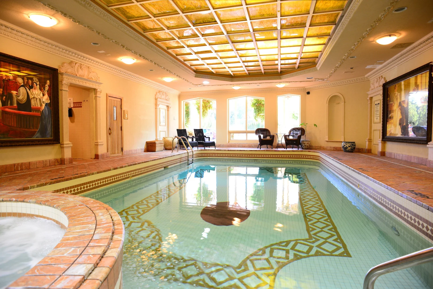 pw_hotel_pool.jpg