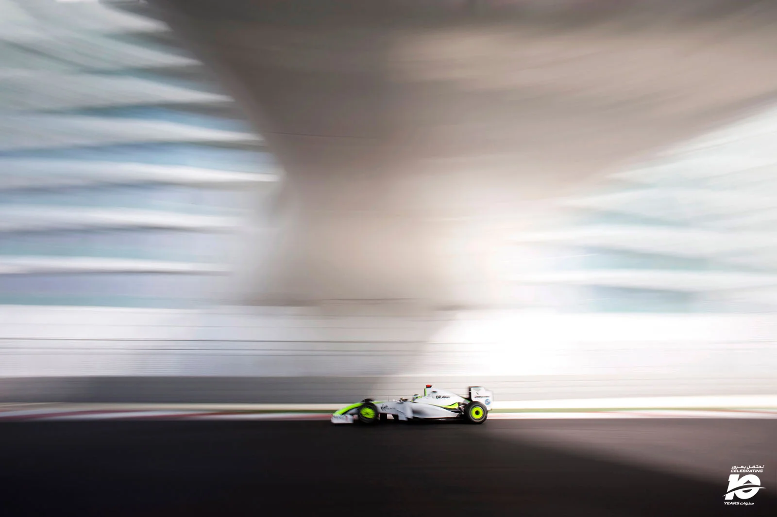 5.J.Button_Abu_Dhabi'09_031_.jpg