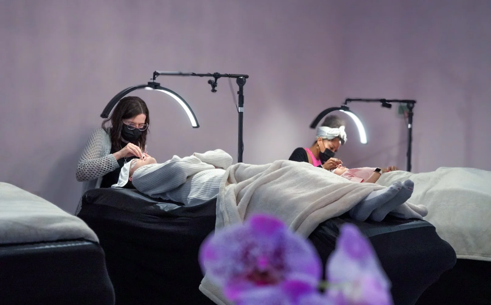  The Unbreakable Bond: A Client's Journey with her Lash Stylist