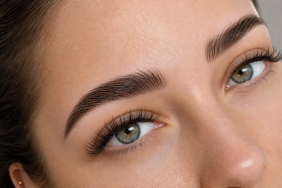 Lashes & Brows