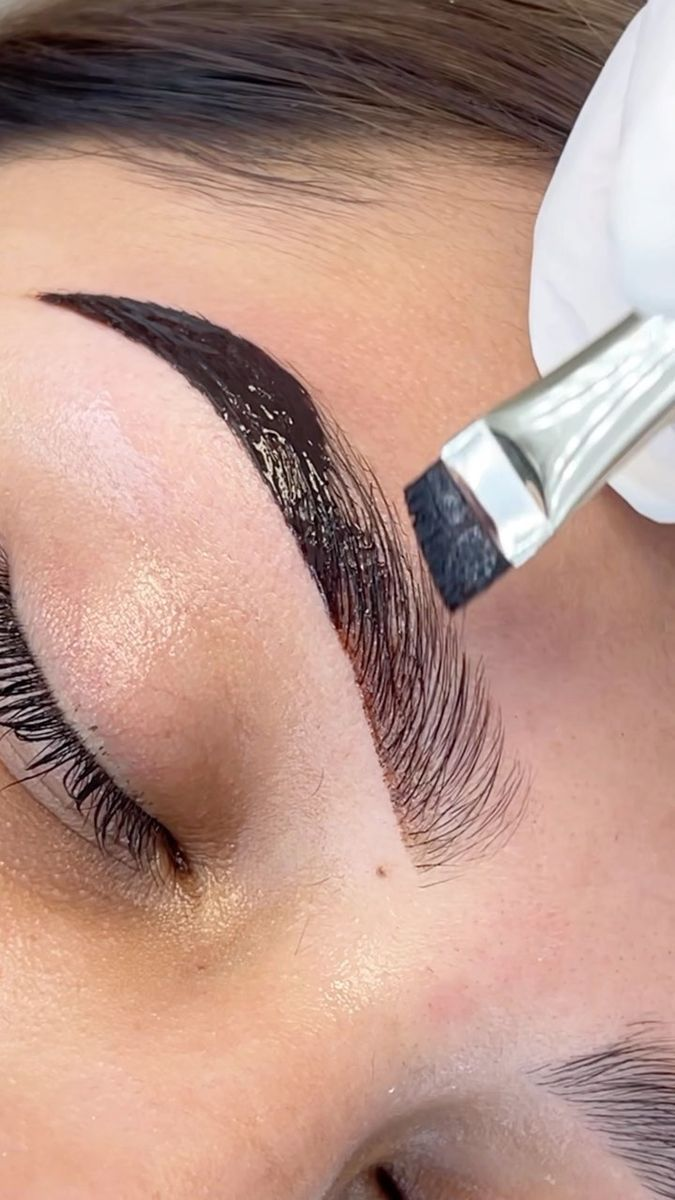 Brow Tinting