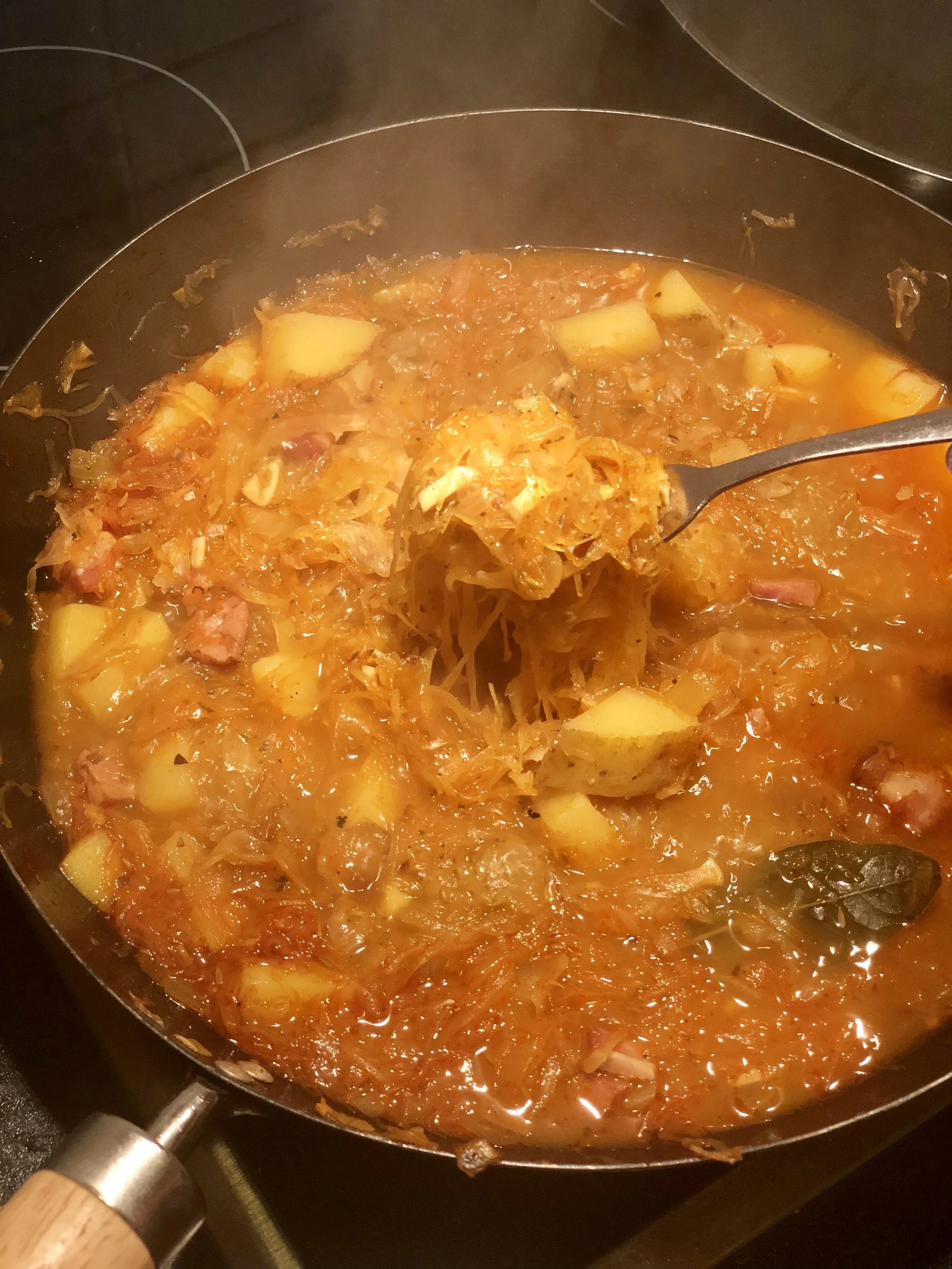 Finished sauerkraut soup.