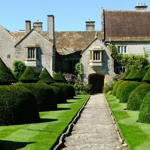 Lytes Cary Manor https://www.nationaltrust.org.uk/lytes-cary-manor