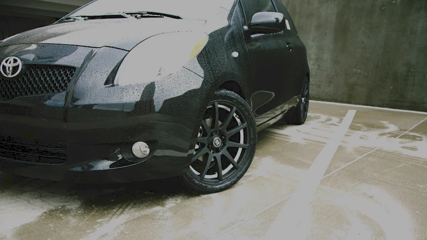 YARIS_01.jpg