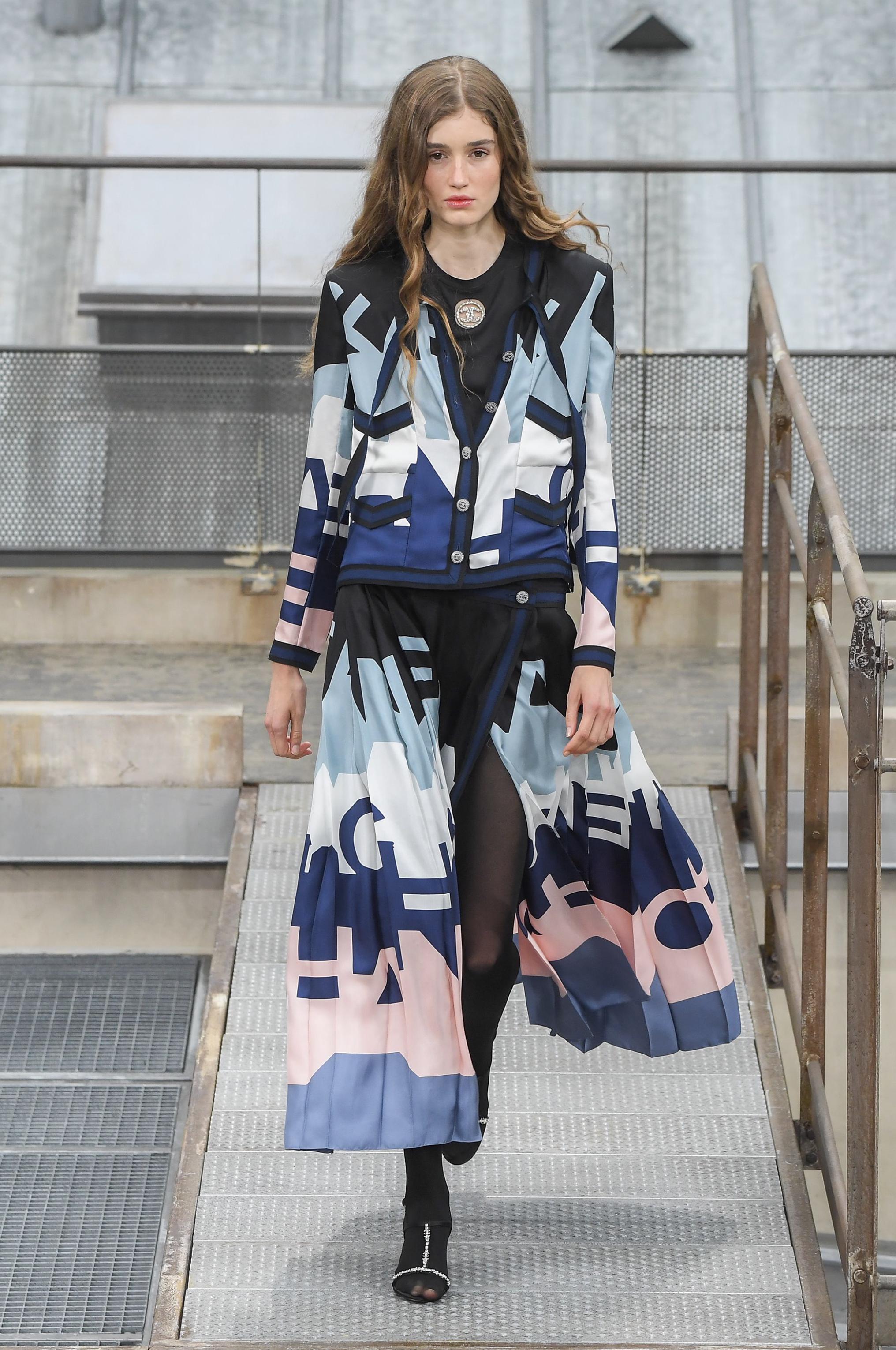 All the Best Looks from the Paris Spring 2020 Runways