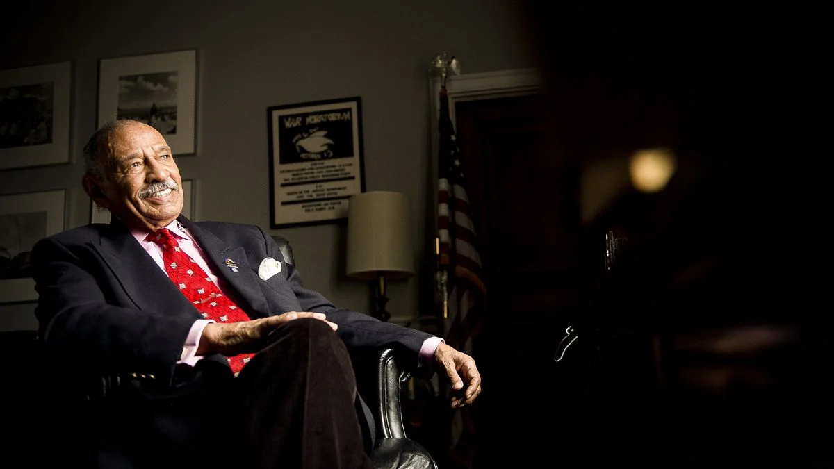 Former Rep. John Conyers dies at age 90