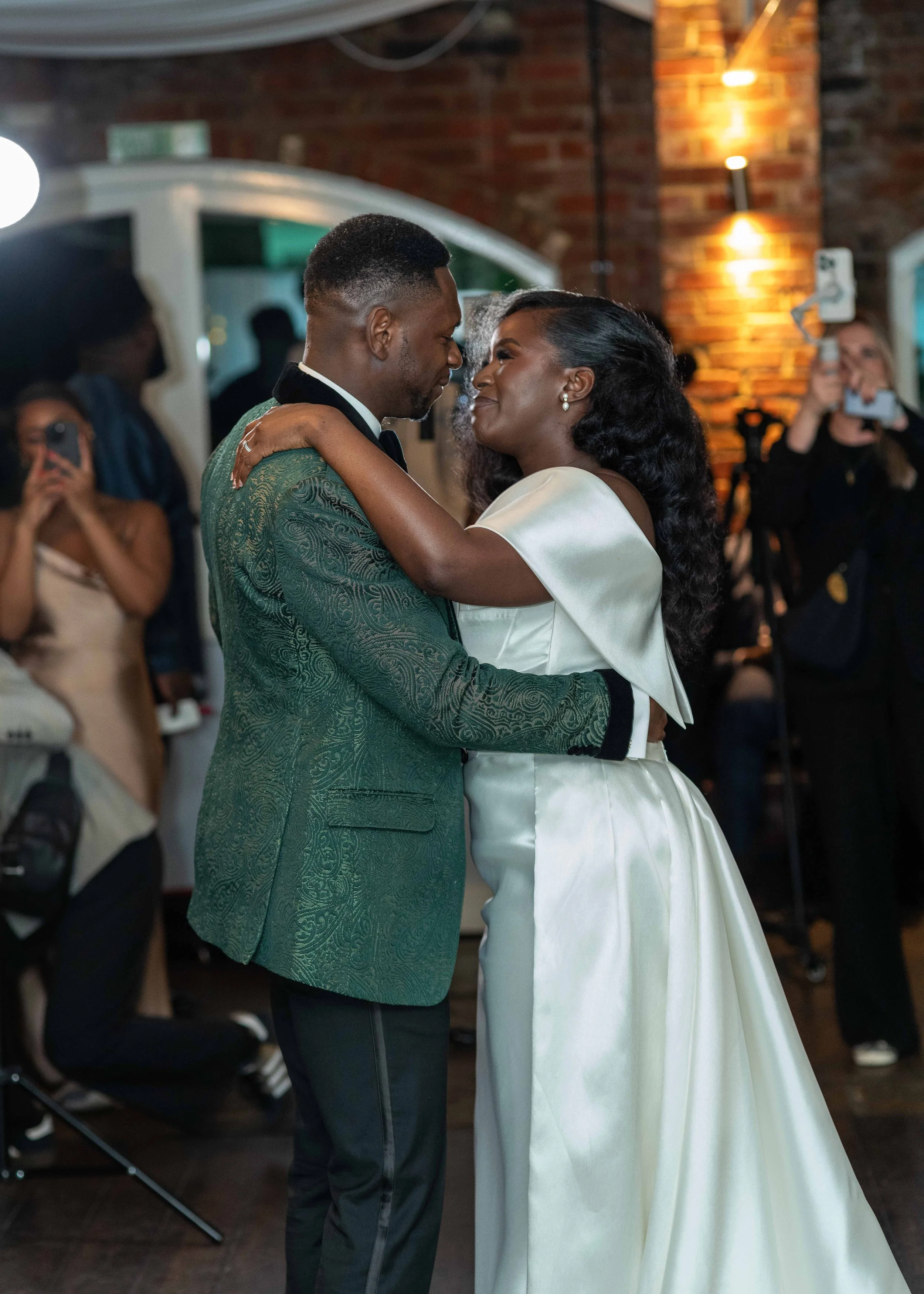 20241104_Zamu & Tolu White-210.jpg