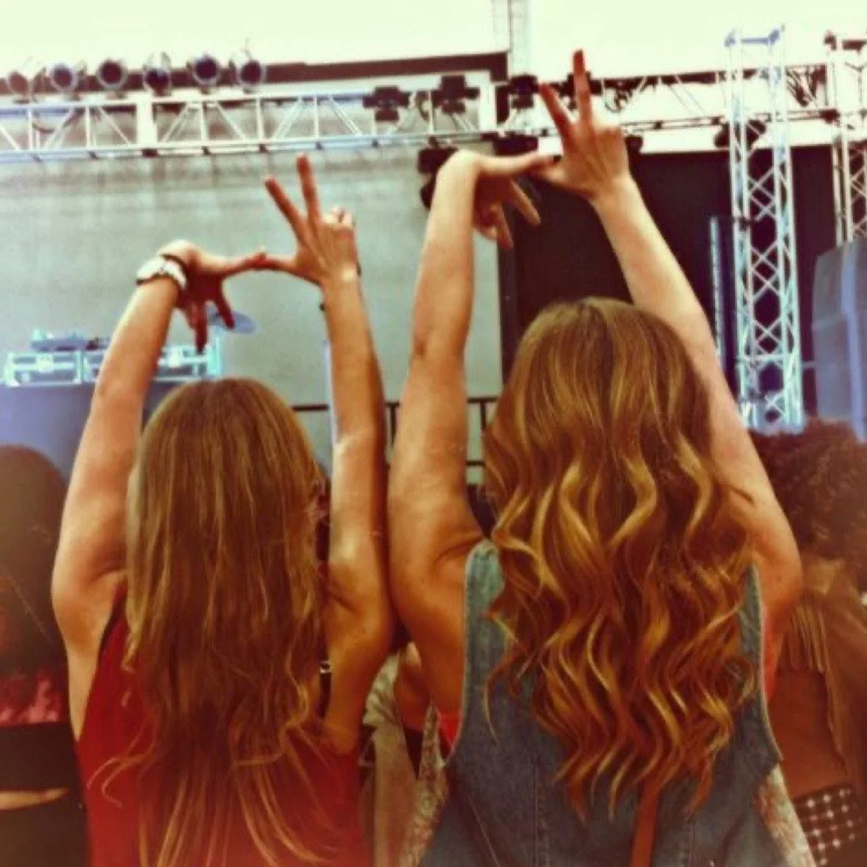 Keep Calm and Go Greek!! Reminiscing on our 2016 Panhellenic archives 🫶😜

#asupanhellenic #arizonastate #2016 #archives #gogreek