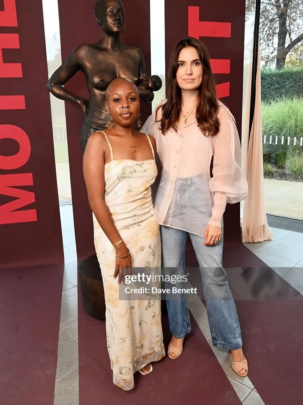 And just like that, I launched the very first public sculpture representing postpartum, unveiled today at the Serpentine Gallery (@serpentinuk) 

A huge thank you to @fridamom and @mtartagency for coming on this journey! 🥰

To say that this is a mil