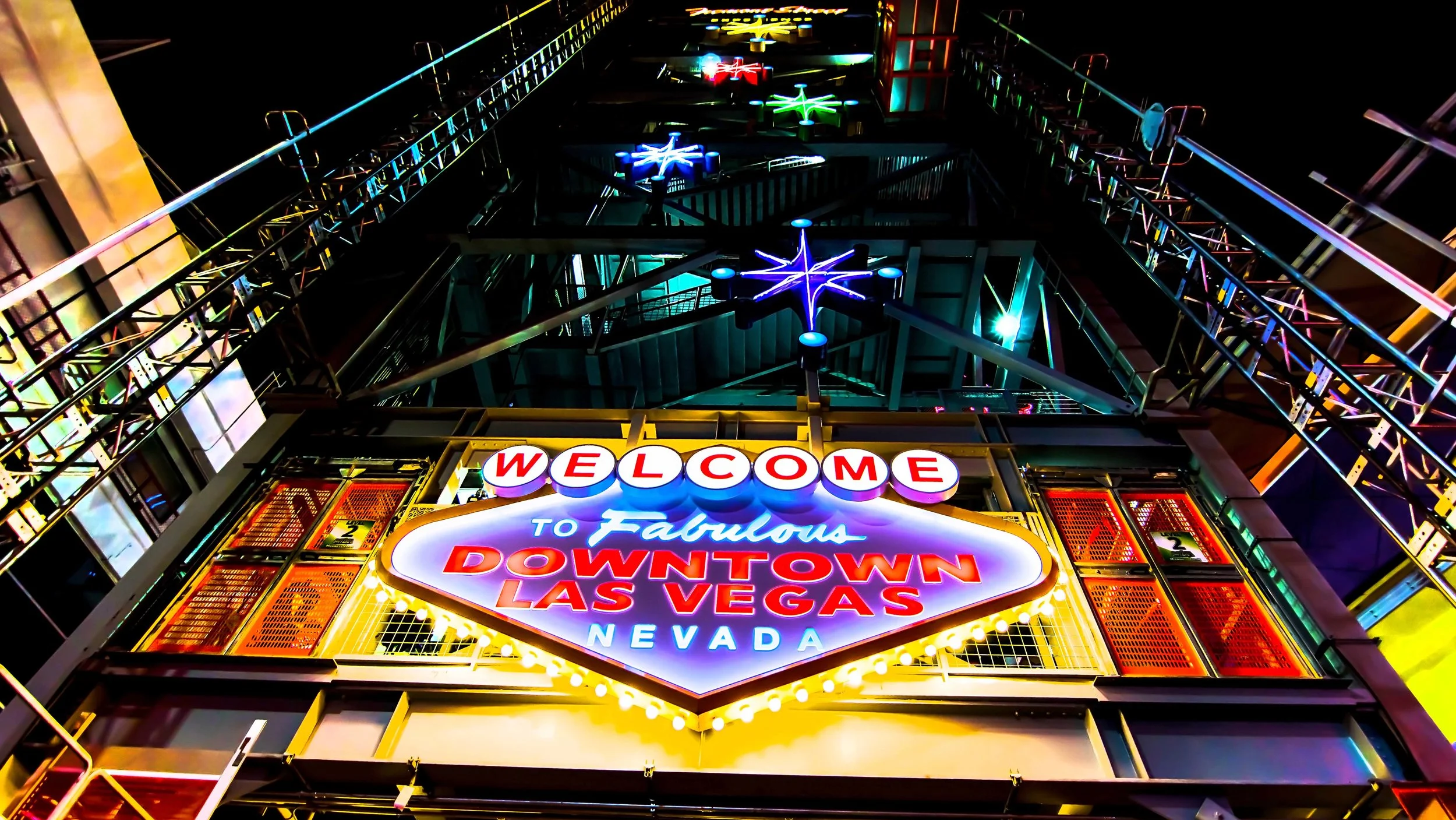 VegasSign (1 of 1).jpg