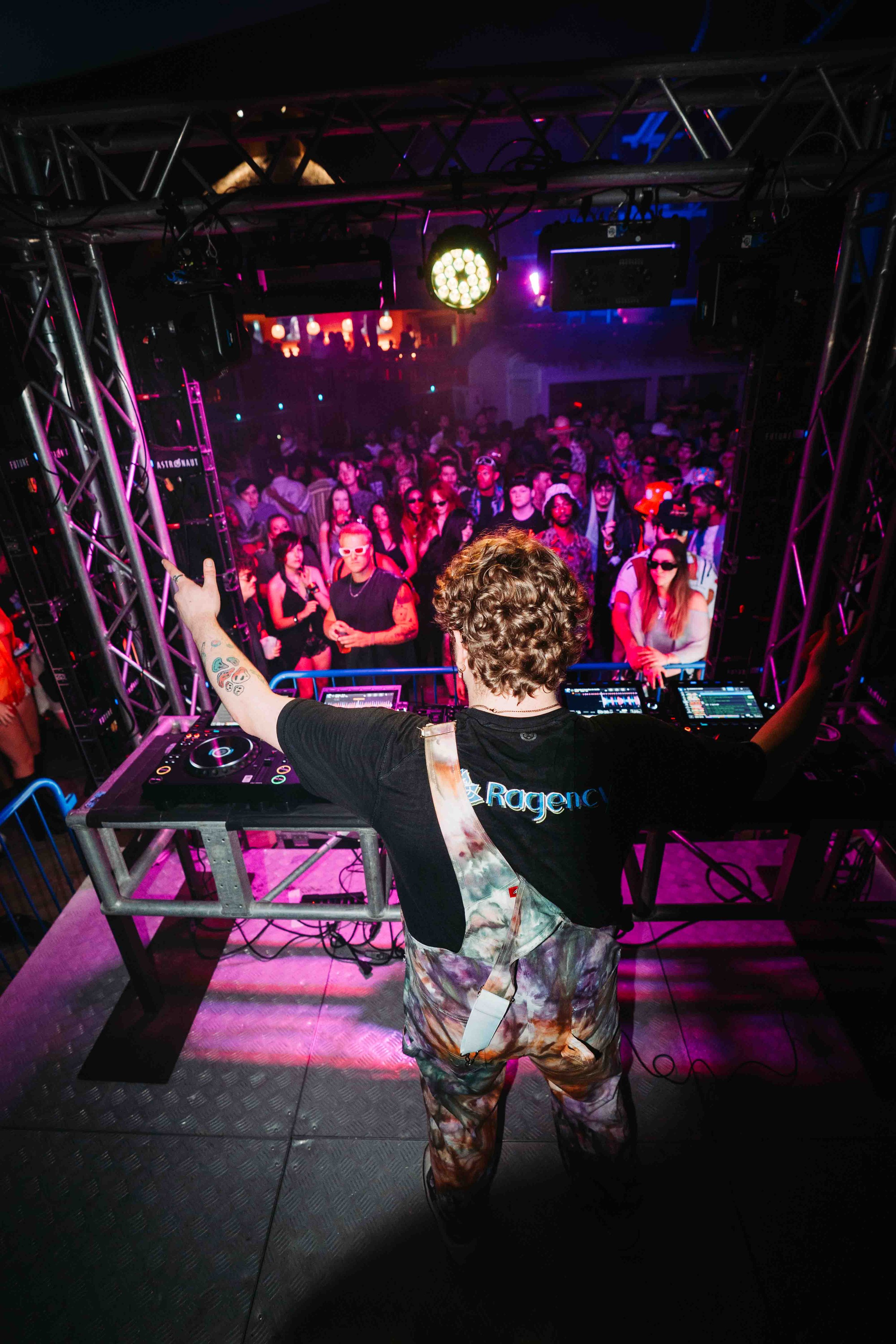 dannyteemedia-7300480.JPG