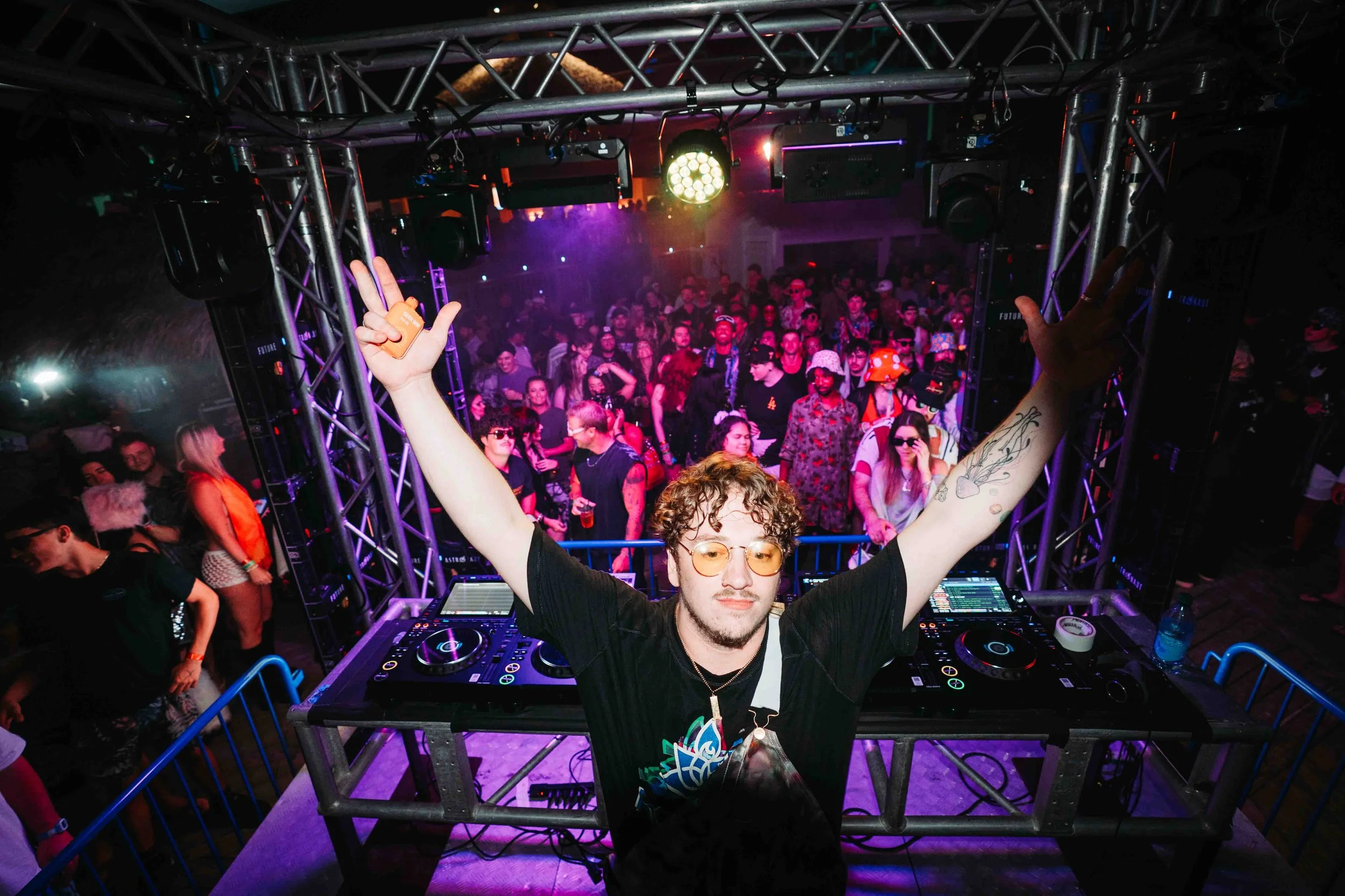 dannyteemedia-7300491.JPG